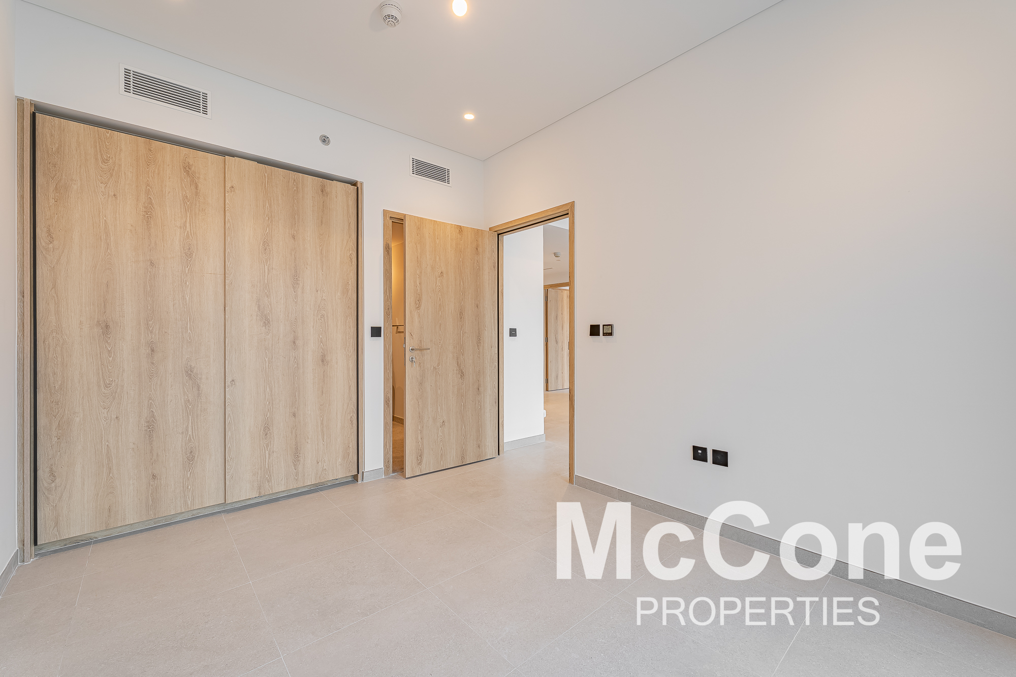 2 Bedroom Apartment for Rent in The Edge Tower A, Business Bay — photograph 10 of 16