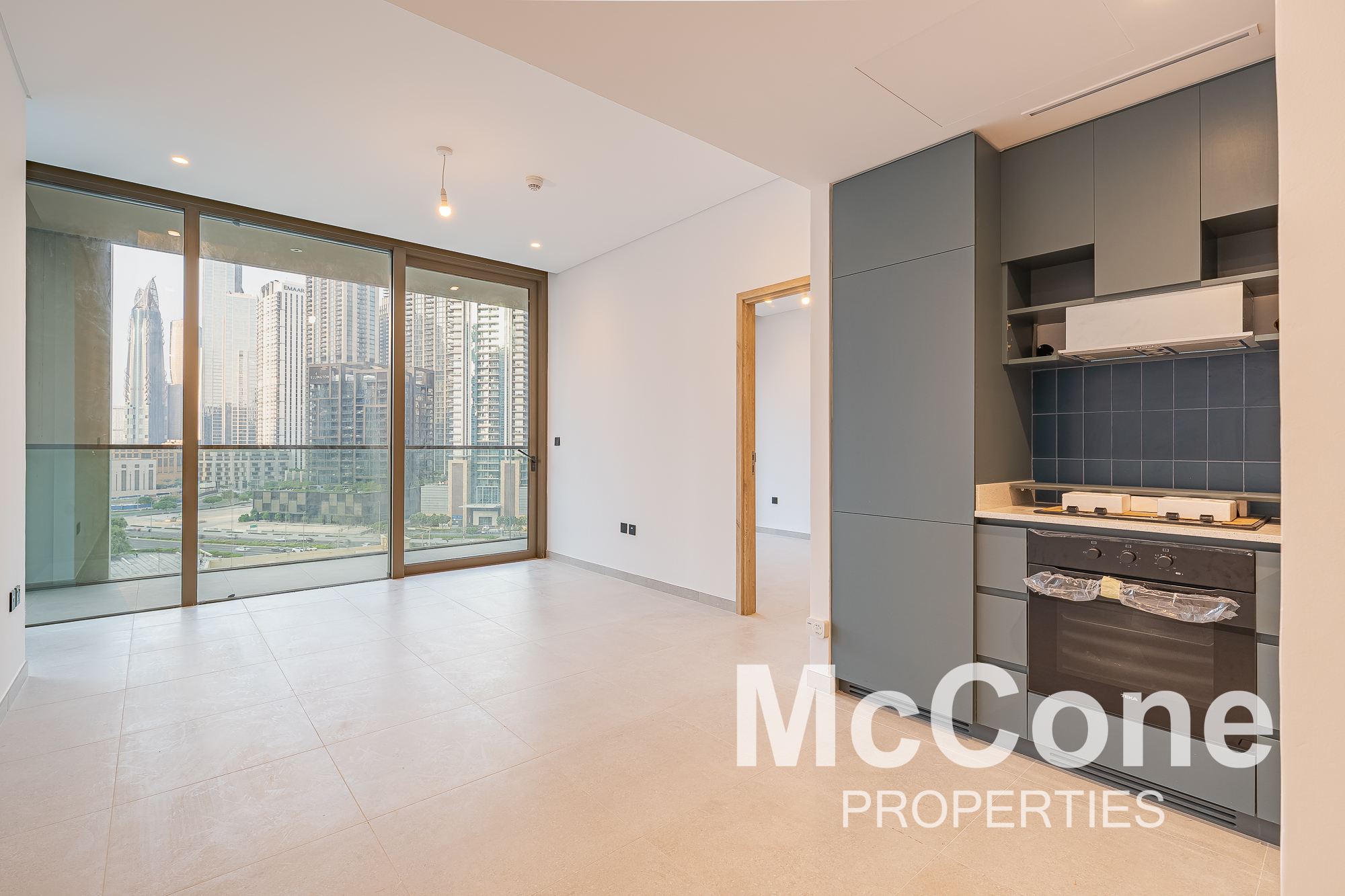 2 Bedroom Apartment for Rent in The Edge Tower A, Business Bay — photo 2 of 16