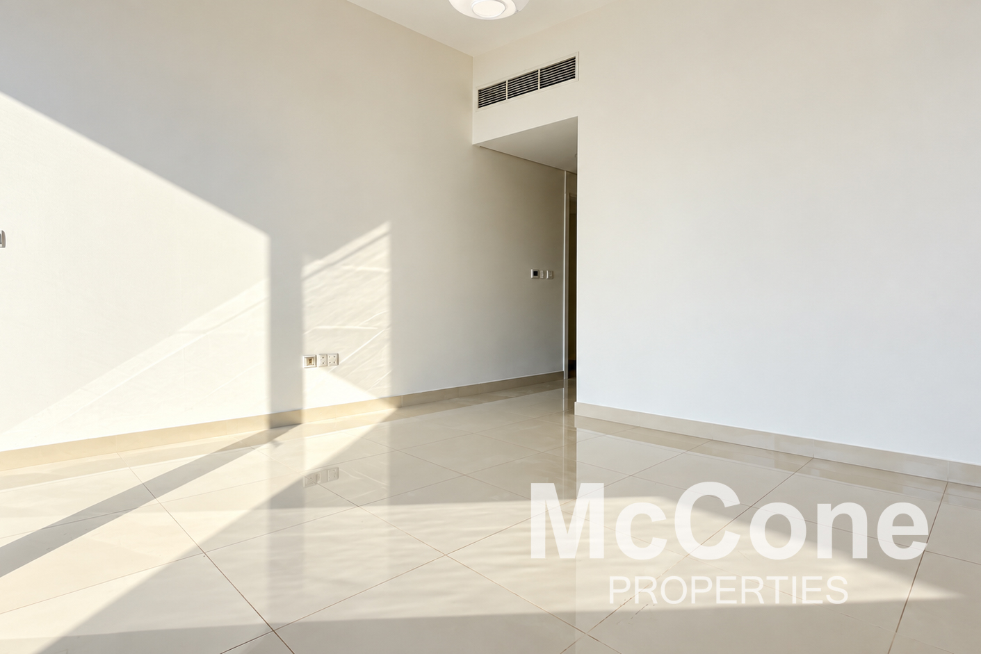 2 Bedroom Apartment for Rent in Boulevard Crescent Tower 2, Downtown Dubai — photograph 15 of 20