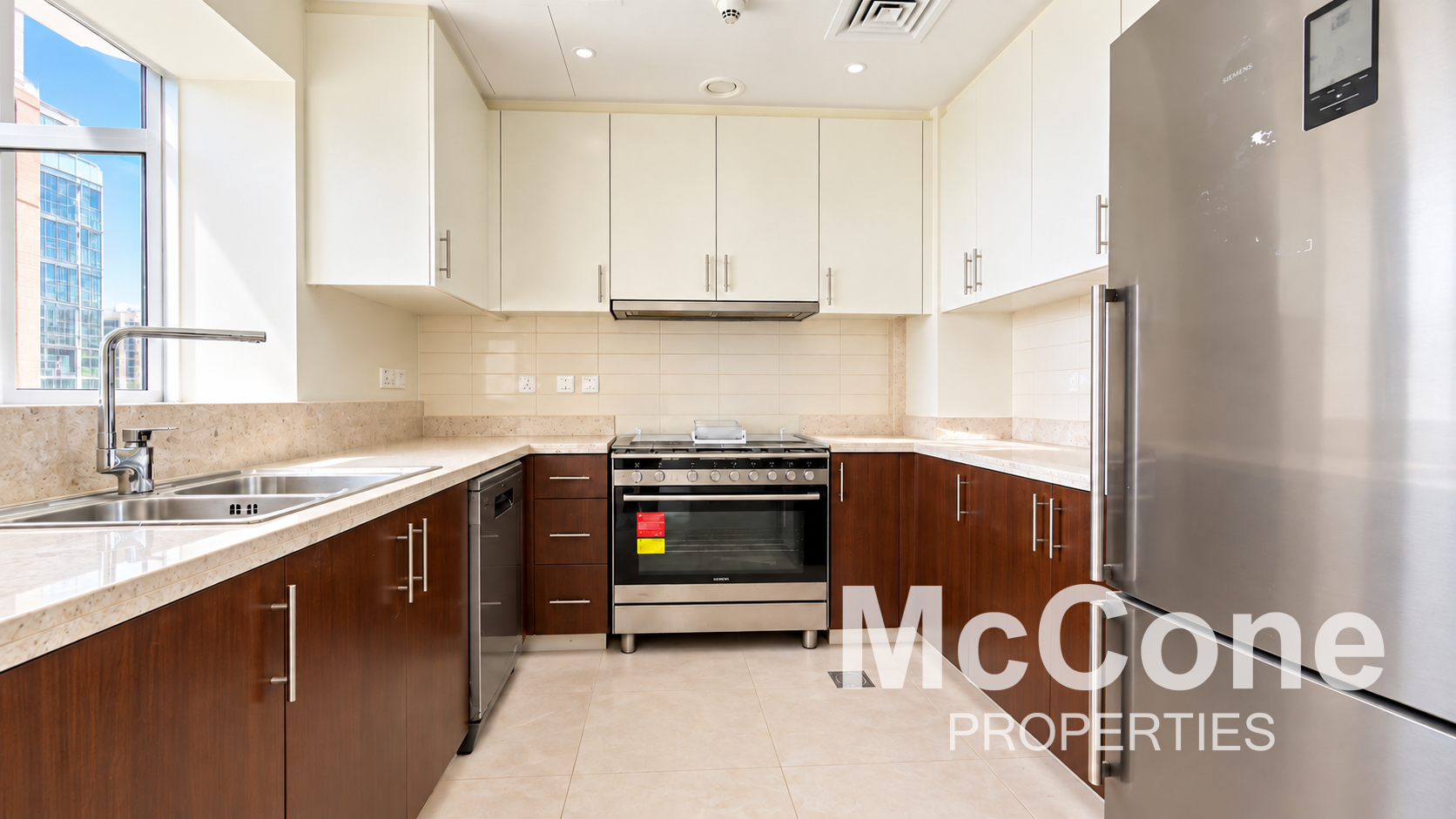2 Bedroom Apartment for Rent in Boulevard Crescent Tower 2, Downtown Dubai — photo 9 of 20