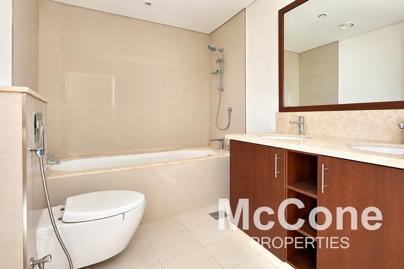 2 Bedroom Apartment for Rent in Boulevard Crescent Tower 2, Downtown Dubai — photograph 18 of 20