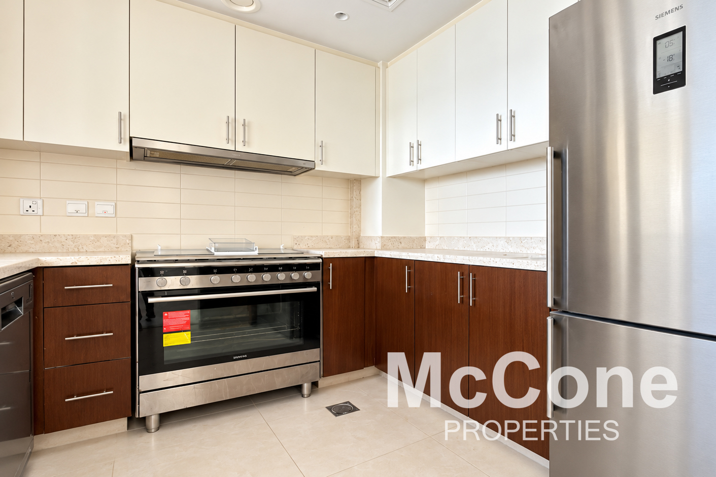 2 Bedroom Apartment for Rent in Boulevard Crescent Tower 2, Downtown Dubai — photo 3 of 20