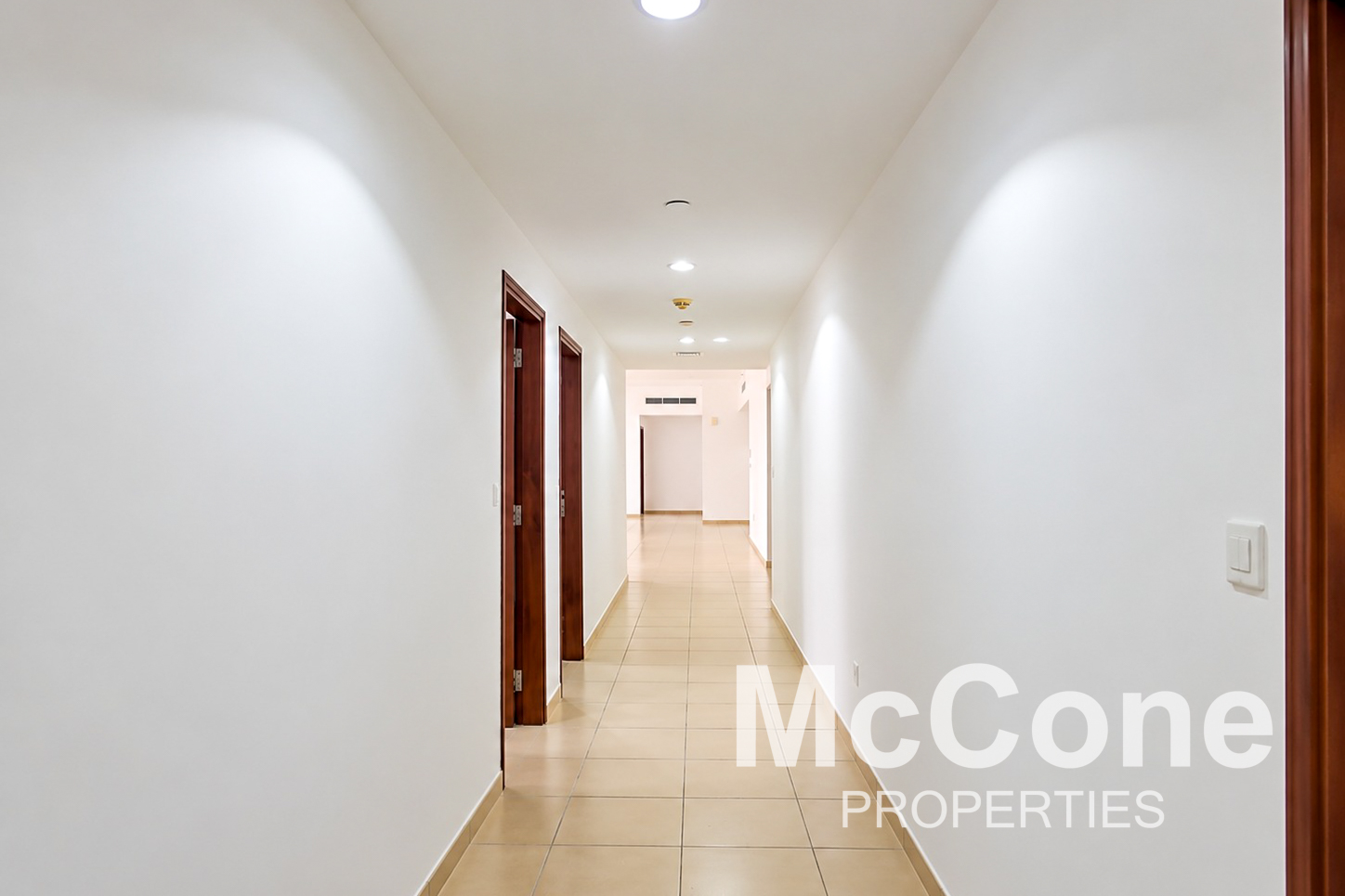 4 Bedroom Apartment for Rent in Sadaf 1, Jumeirah Beach Residence — photo 8 of 19