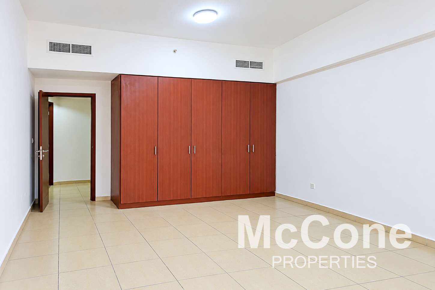 4 Bedroom Apartment for Rent in Sadaf 1, Jumeirah Beach Residence — photograph 10 of 19