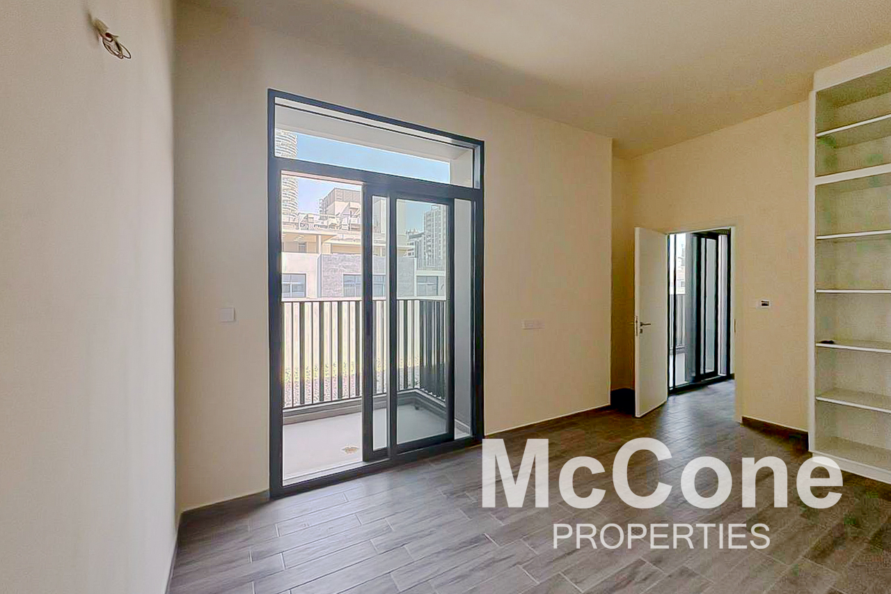 2 Bedroom Apartment for Rent in Belgravia Square, Jumeirah Village Circle — photo 8 of 21