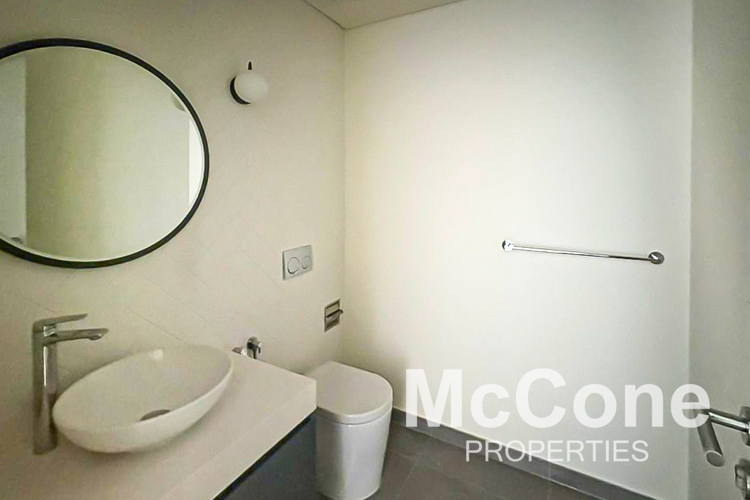 2 Bedroom Apartment for Rent in Belgravia Square, Jumeirah Village Circle — photograph 12 of 21