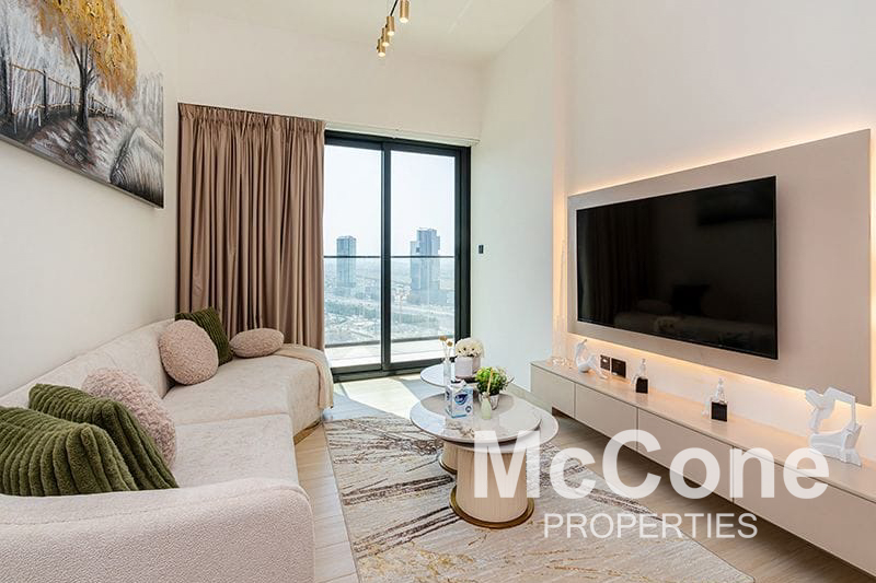 1 Bedroom Apartment for Rent in Binghatti Emerald, Jumeirah Village Circle — photo 5 of 13