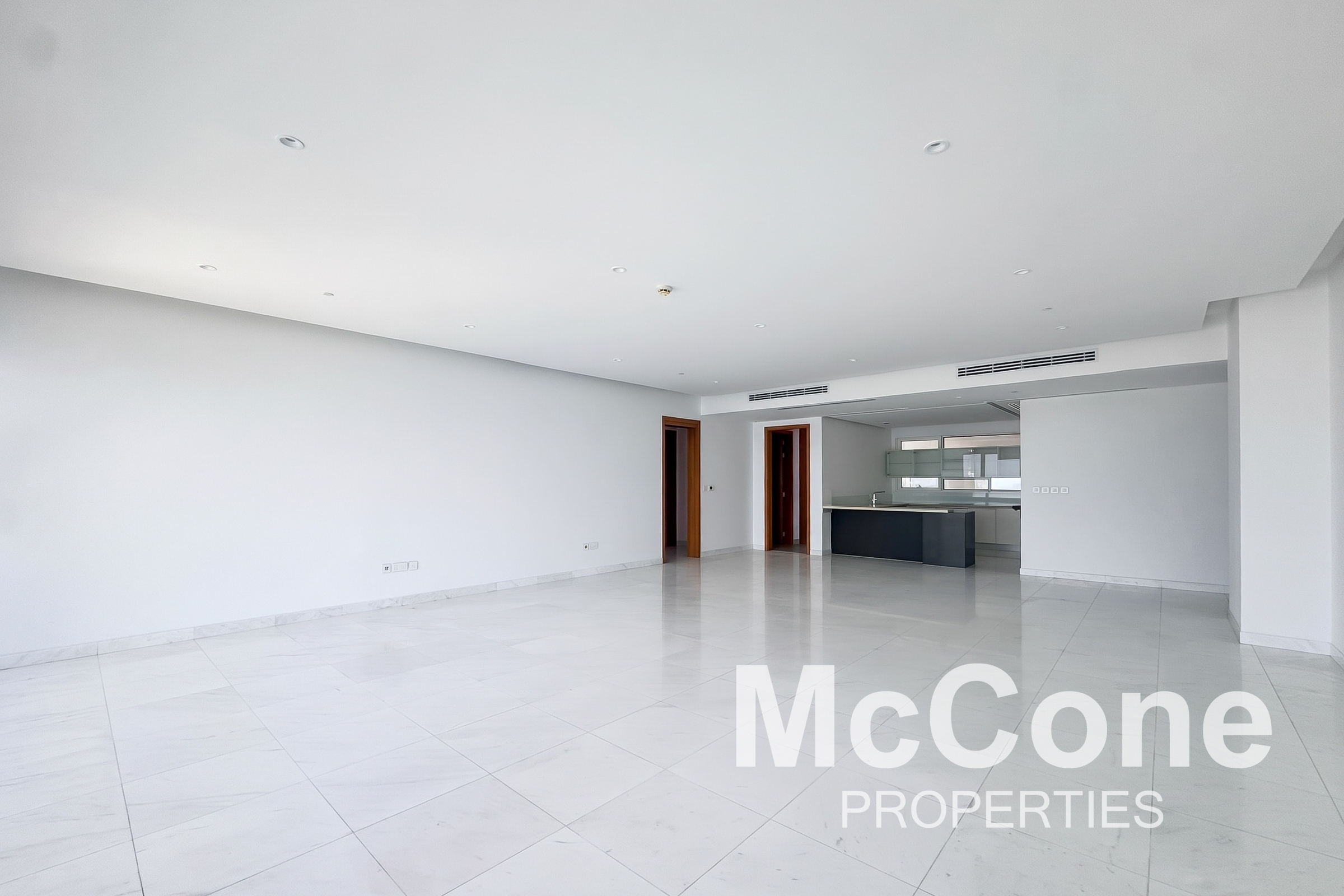 4 Bedroom Apartment for Rent in The One JBR, Jumeirah Beach Residence — photo 3 of 16