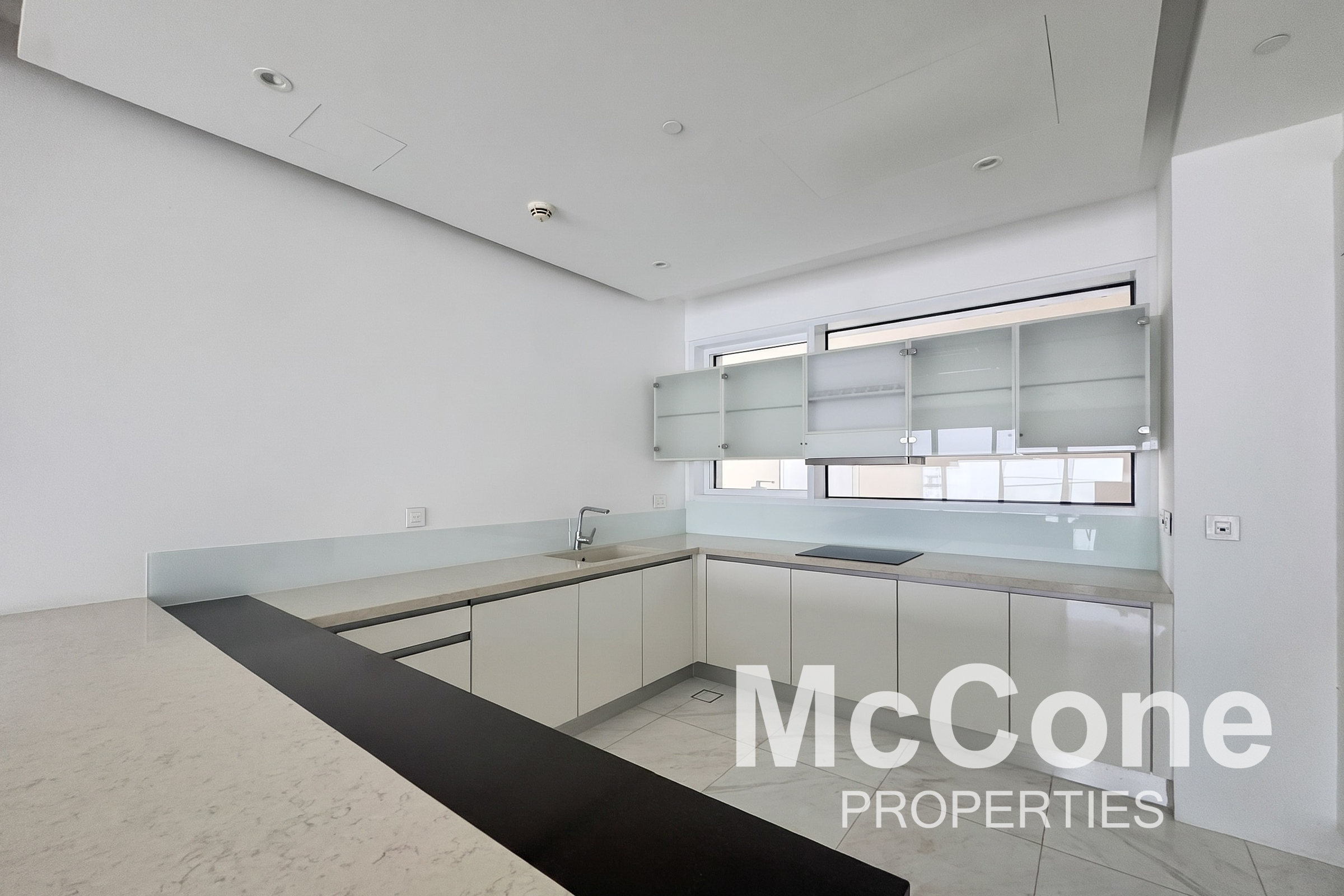 4 Bedroom Apartment for Rent in The One JBR, Jumeirah Beach Residence — photo 6 of 16
