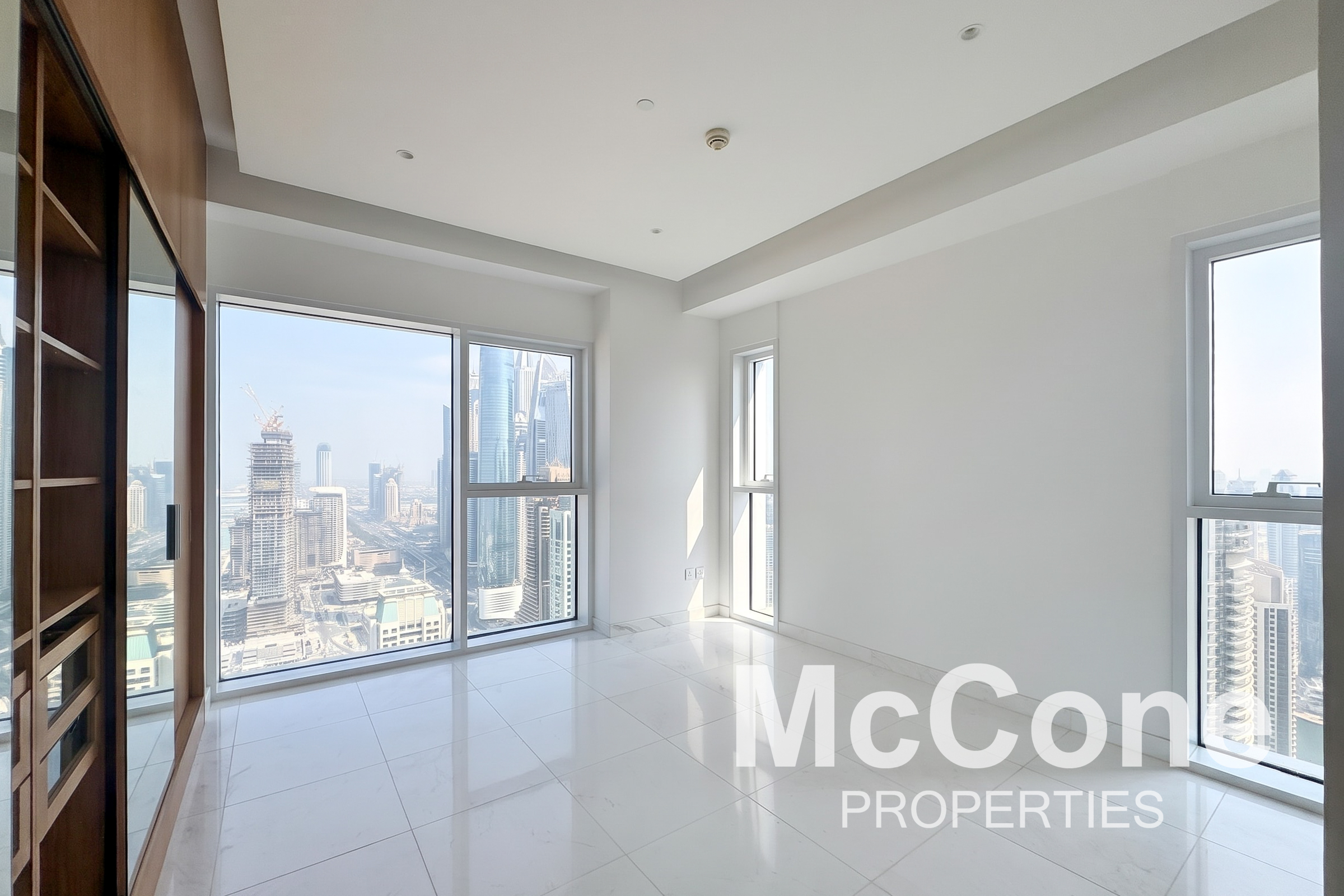 4 Bedroom Apartment for Rent in The One JBR, Jumeirah Beach Residence — photo 7 of 16