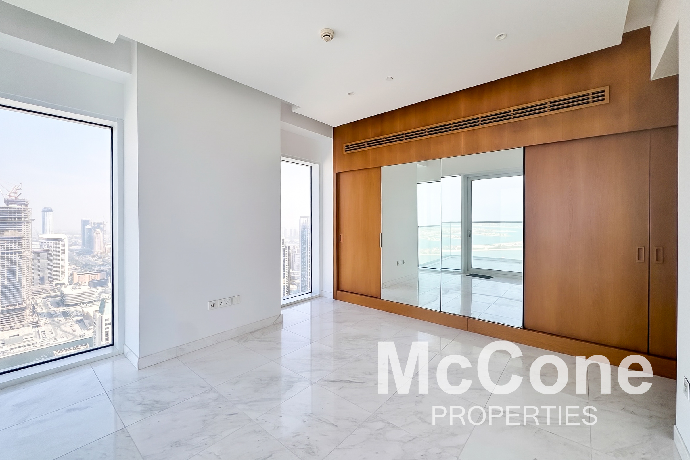 4 Bedroom Apartment for Rent in The One JBR, Jumeirah Beach Residence — photograph 12 of 16
