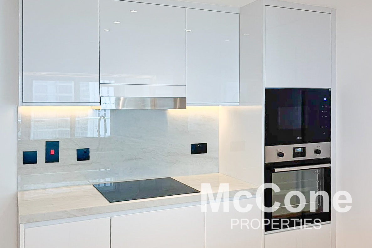 1 Bedroom Apartment for Rent in The Lofts West, Downtown Dubai — photo 2 of 10