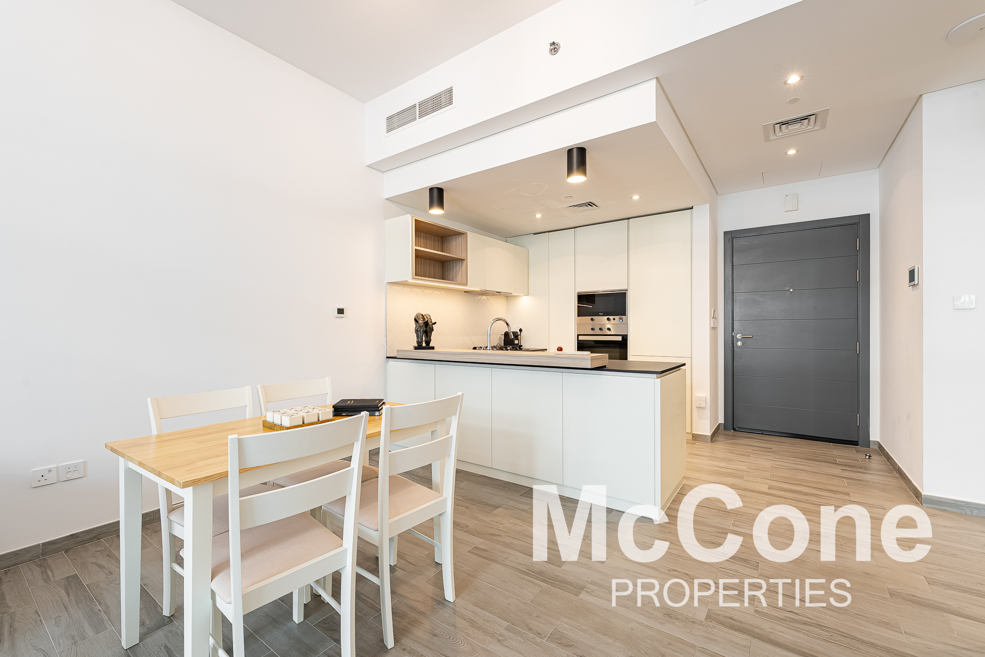 1 Bedroom Apartment for Rent in Belgravia Square, Jumeirah Village Circle — photo 5 of 13