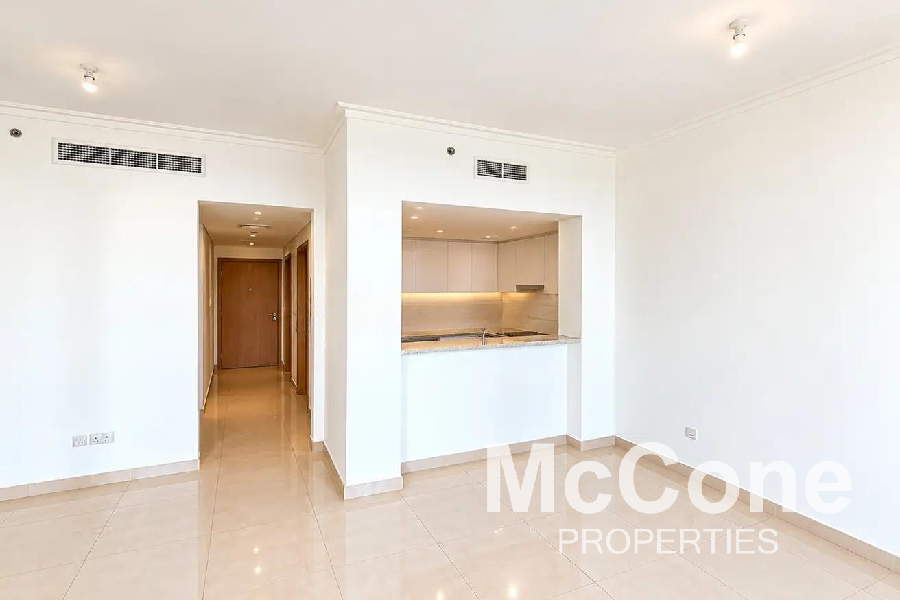 1 Bedroom Apartment for Rent in Burj Vista Tower 1, Downtown Dubai — photo 2 of 12
