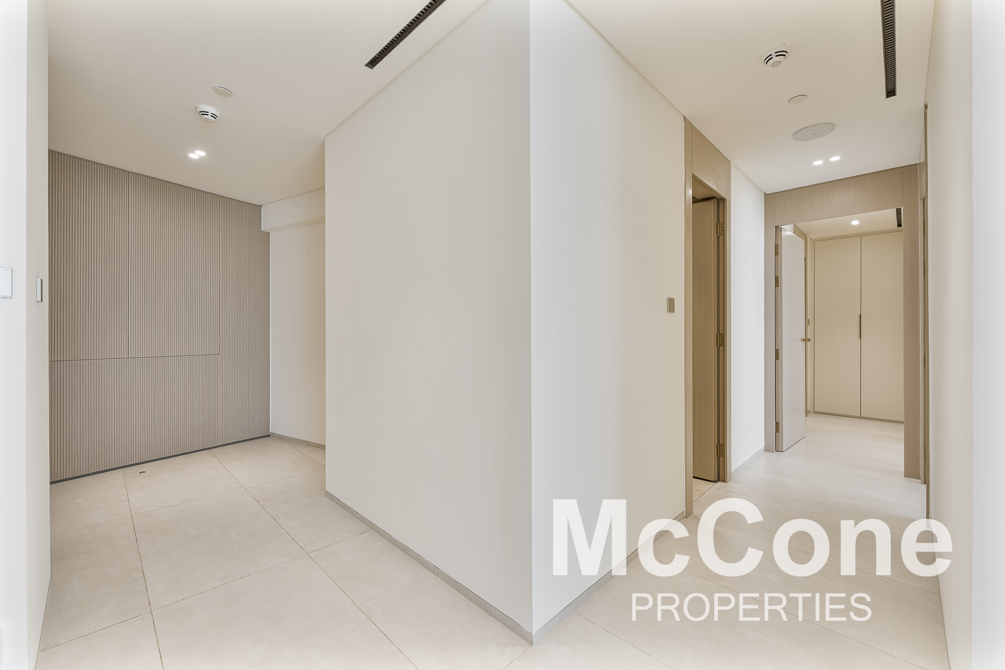 2 Bedroom Apartment for Rent in Binghatti Pinnacle, Al Jaddaf — photo 6 of 18