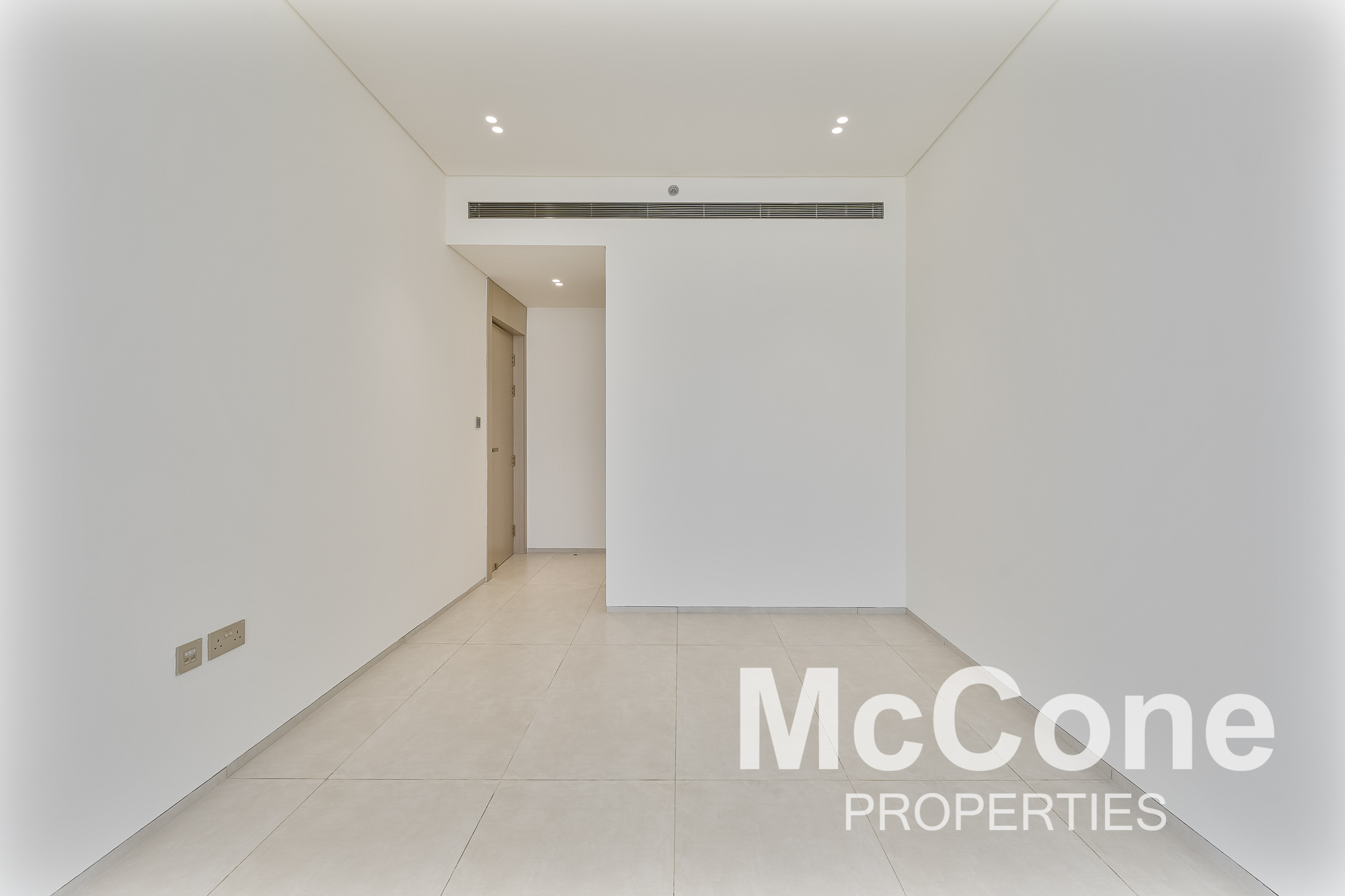 2 Bedroom Apartment for Rent in Binghatti Pinnacle, Al Jaddaf — photograph 12 of 18