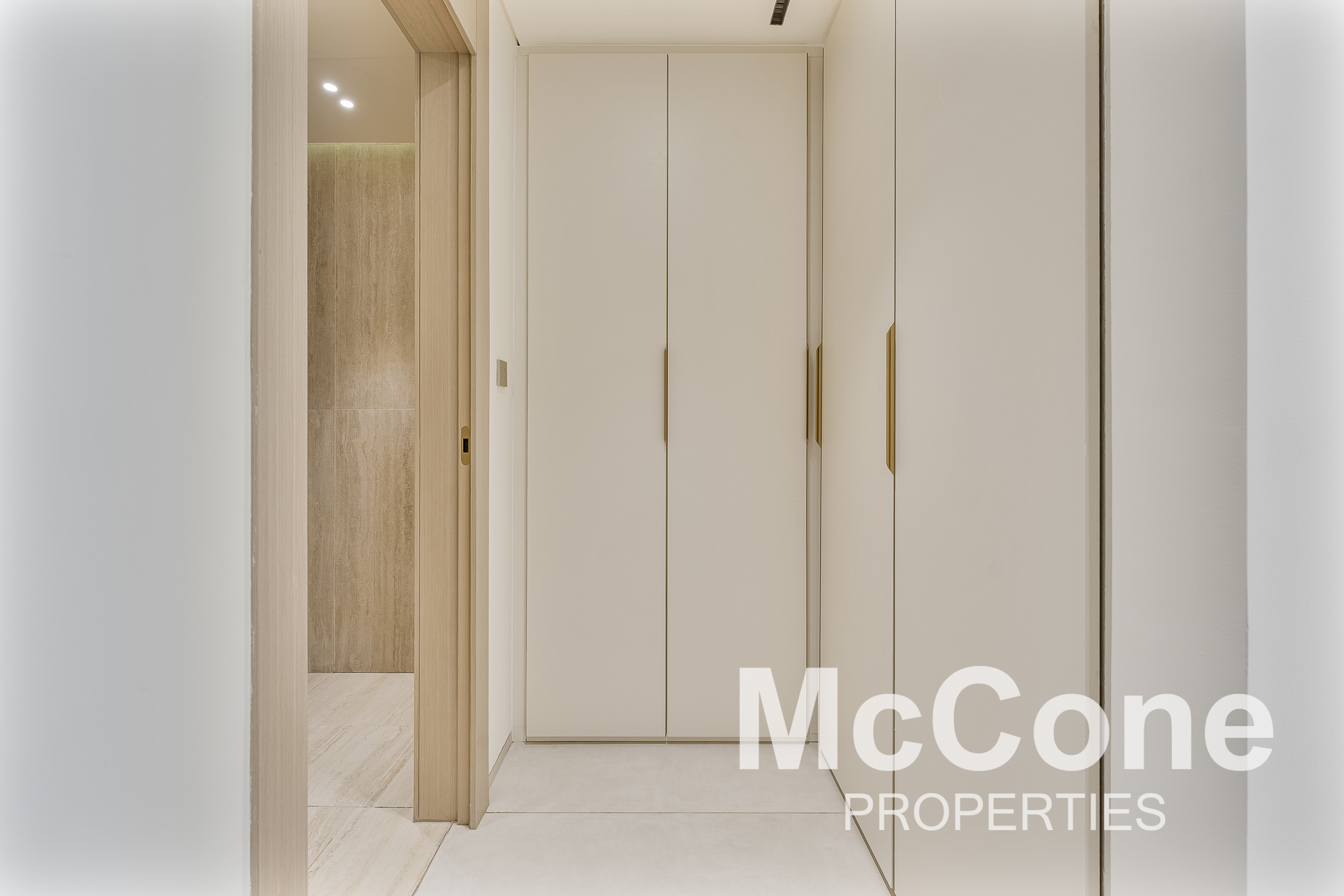 2 Bedroom Apartment for Rent in Binghatti Pinnacle, Al Jaddaf — photograph 13 of 18