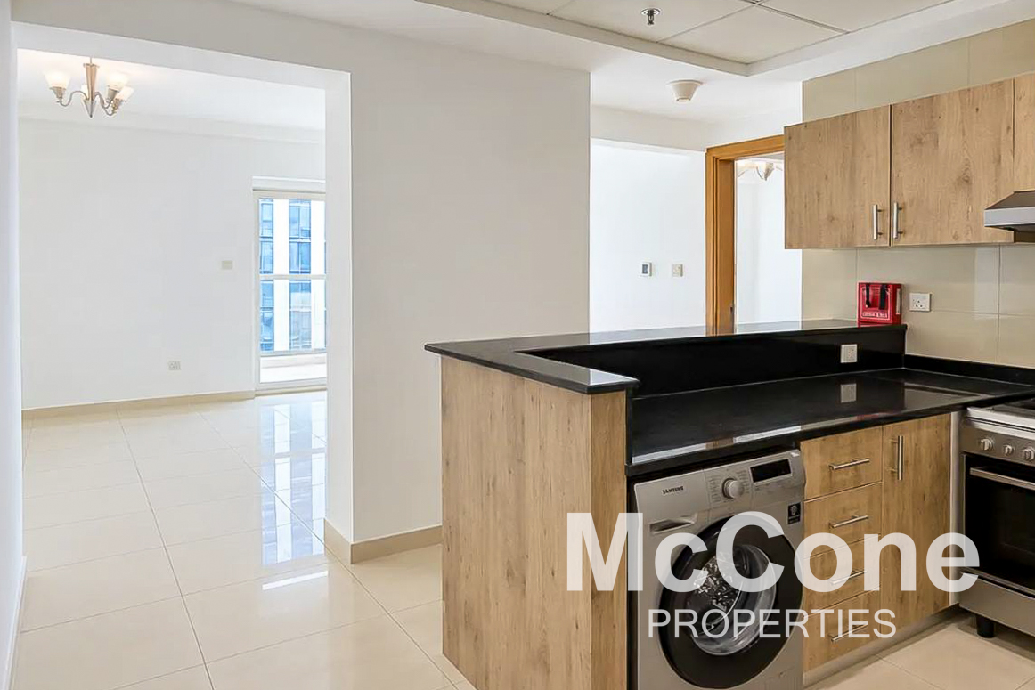 1 Bedroom Apartment for Rent in Continental Tower, Dubai Marina — photo 3 of 10