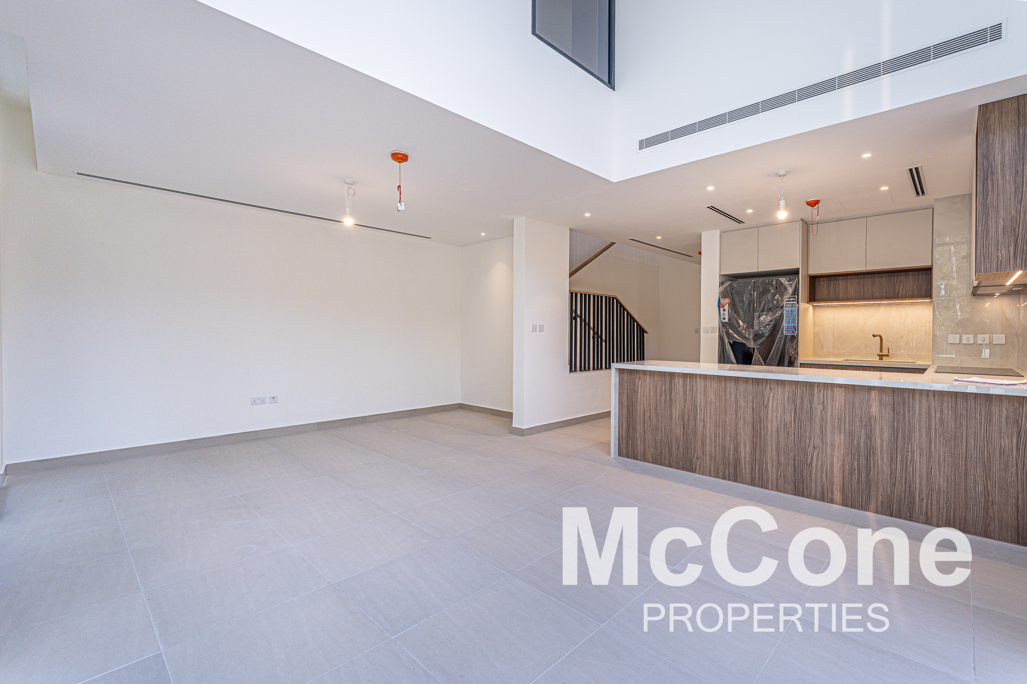 4 Bedroom Townhouse for Rent in Mudon Al Ranim 6, Mudon — photo 2 of 28