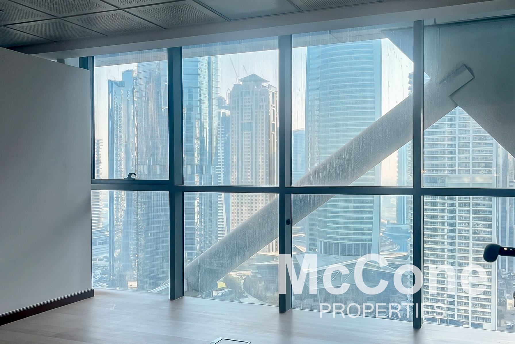 Office for Rent in Indigo Icon, Jumeirah Lake Towers — photograph 14 of 16