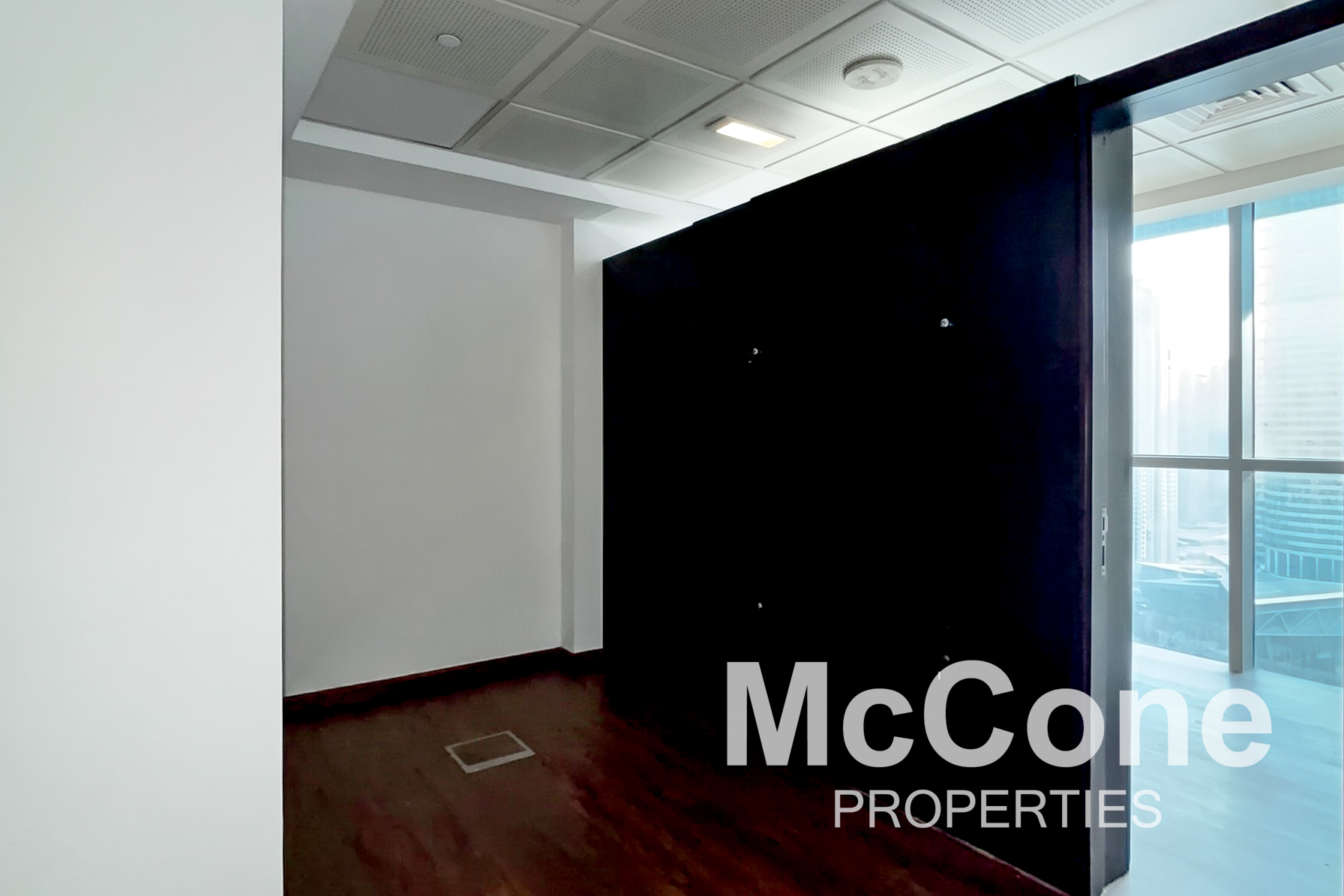 Office for Rent in Indigo Icon, Jumeirah Lake Towers — photo 8 of 16