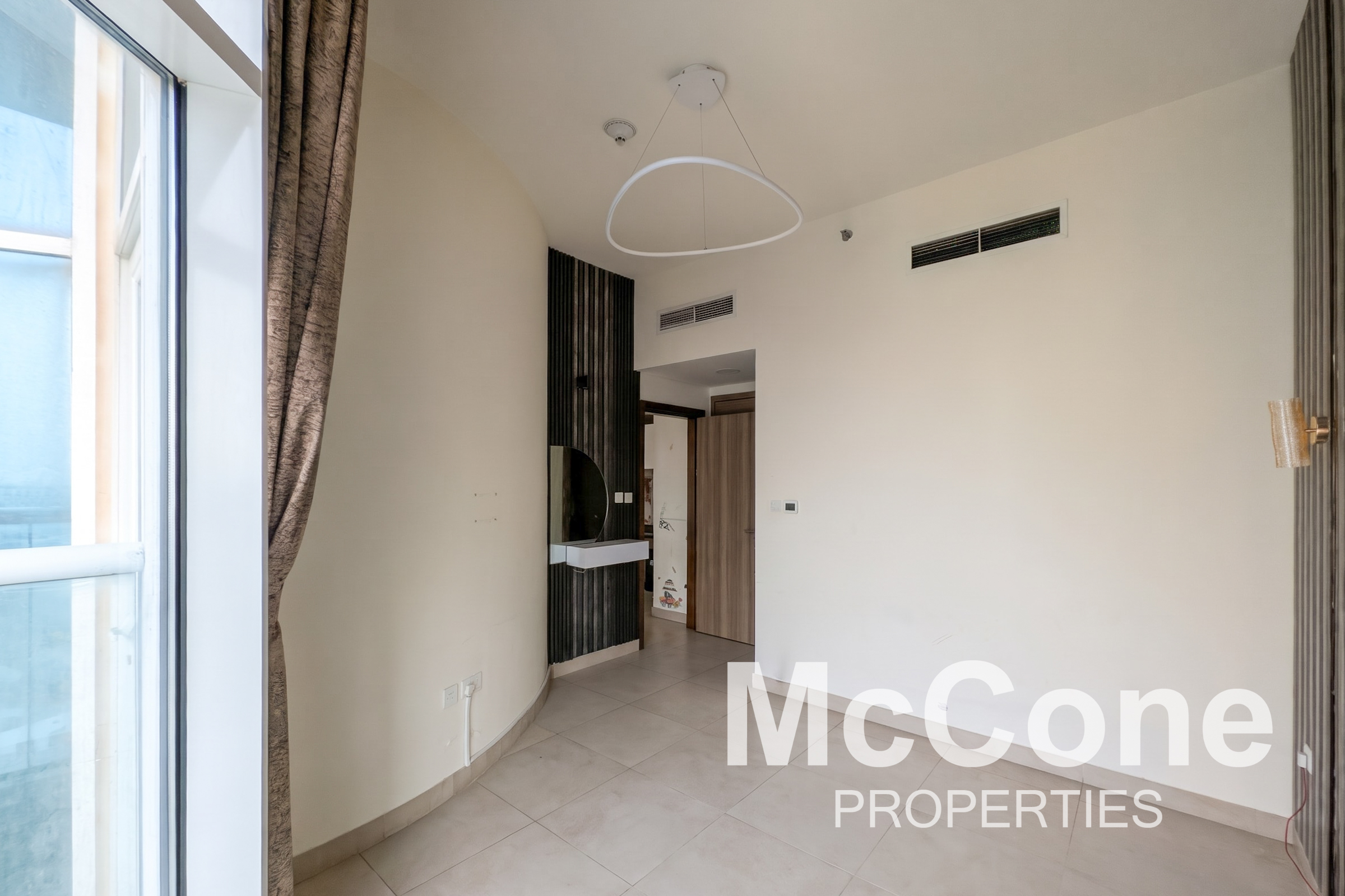 2 Bedroom Apartment for Rent in Azizi Plaza, Al Furjan — photo 5 of 13