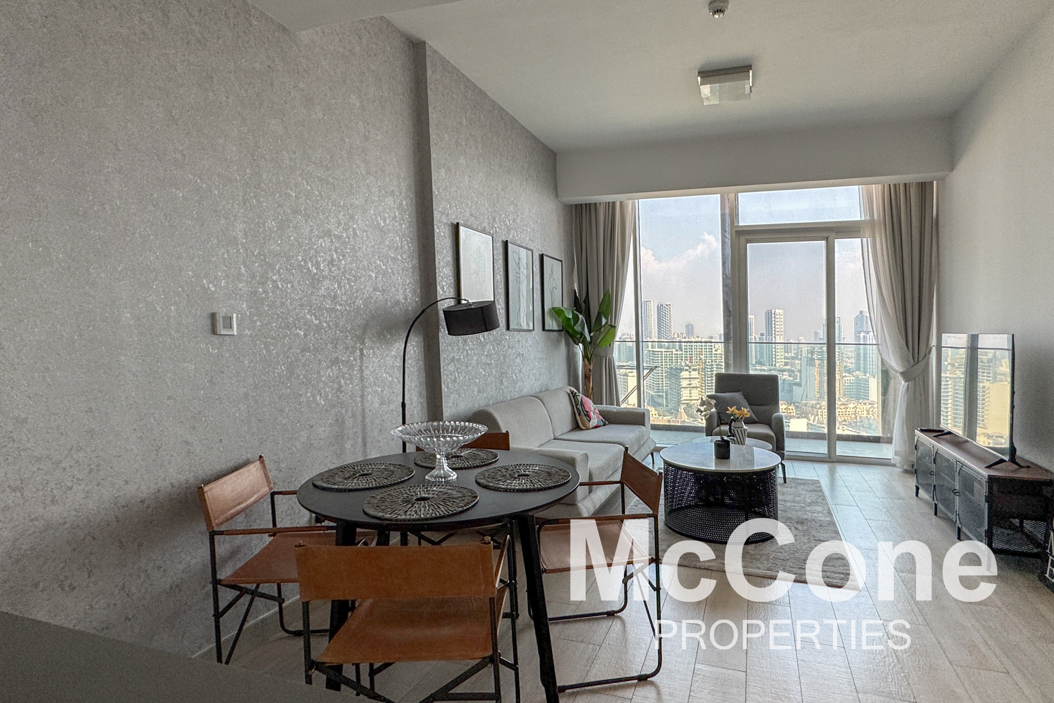 1 Bedroom Apartment for Rent in BLOOM TOWERS A, Jumeirah Village Circle — photo 4 of 14