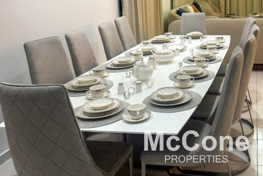 4 Bedroom Villa for Rent in Nakheel Circle Villas, Jumeirah Village Circle — photo 8 of 12