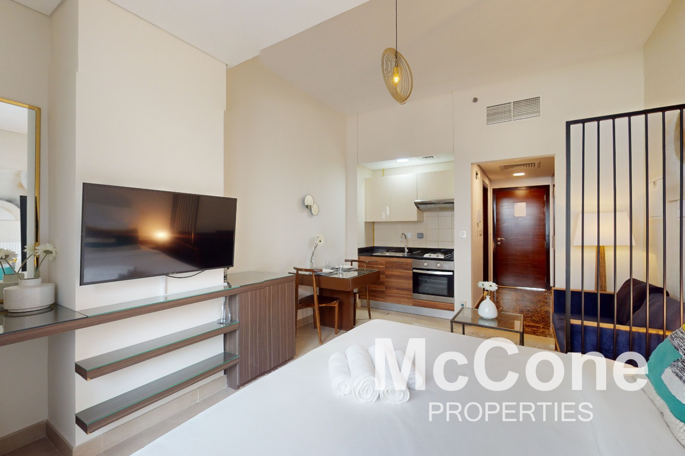 Studio Apartment for Rent in Sparkle Tower 3, Dubai Marina — photo 2 of 11