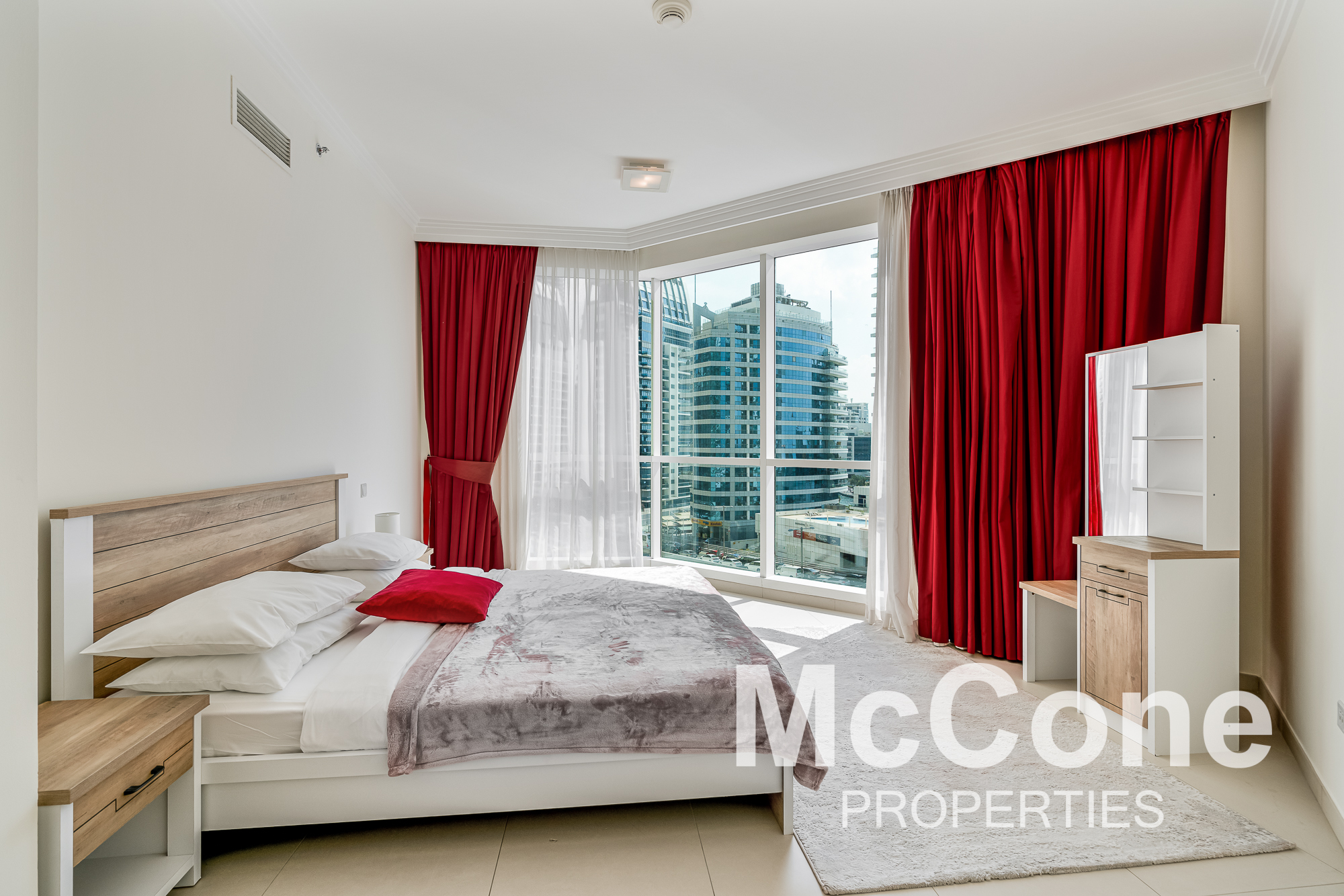 3 Bedroom Apartment for Sale in Al Bateen Residences, Jumeirah Beach Residence — photo 9 of 26