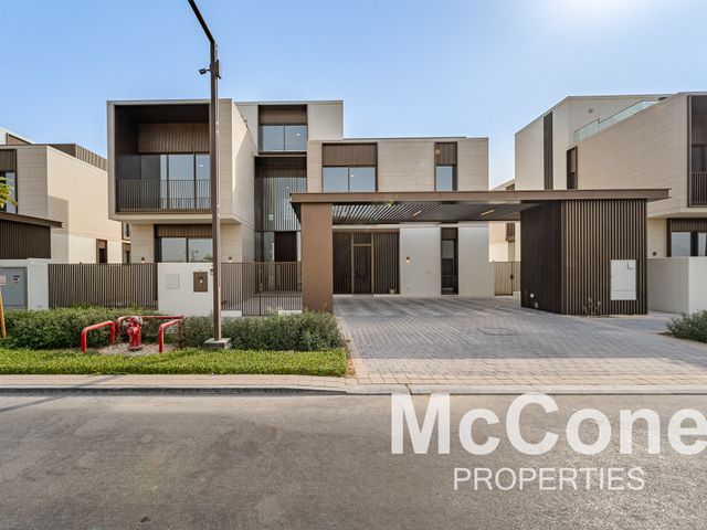5 Bedroom Villa for Sale in Palm Hills, Dubai Hills Estate