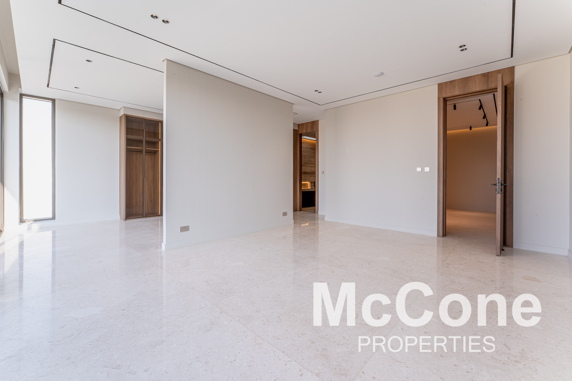 6 Bedroom Villa for Sale in District 4, Jumeirah Park — photograph 14 of 29