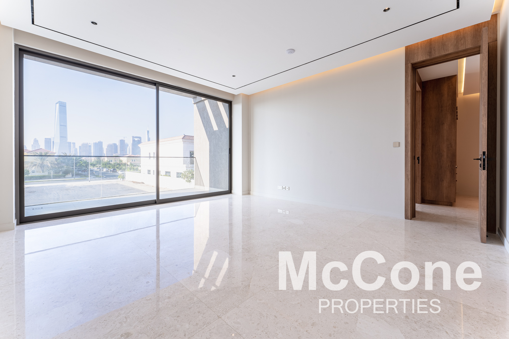 6 Bedroom Villa for Sale in District 4, Jumeirah Park — photograph 17 of 29