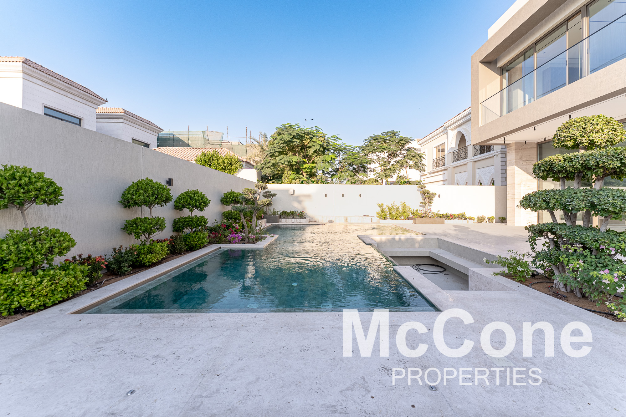 6 Bedroom Villa for Sale in District 4, Jumeirah Park — photograph 27 of 29