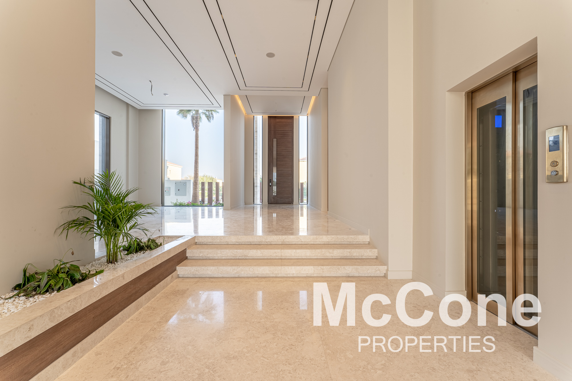 6 Bedroom Villa for Sale in District 4, Jumeirah Park — photo 7 of 29