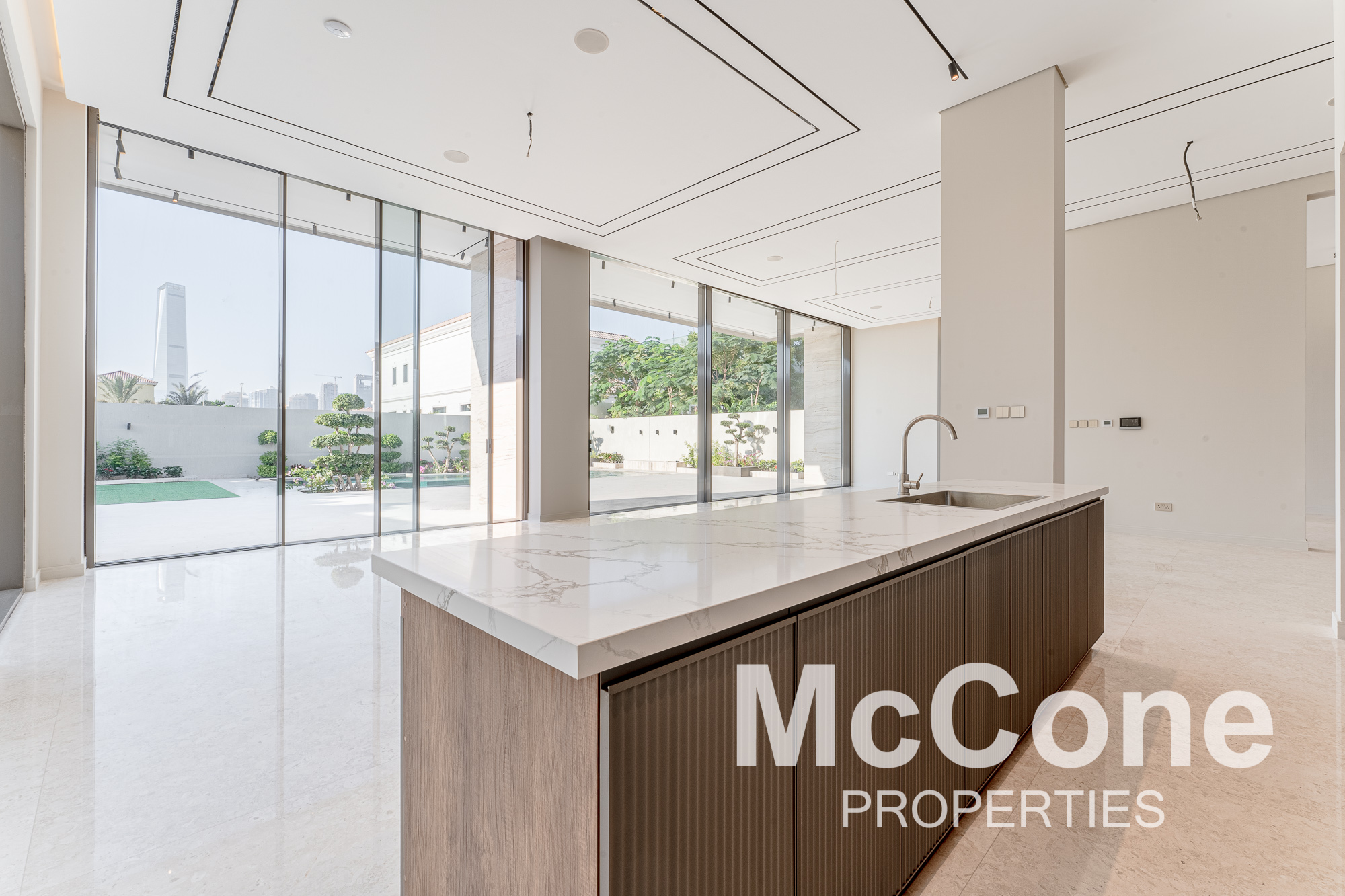 6 Bedroom Villa for Sale in District 4, Jumeirah Park — photograph 10 of 29