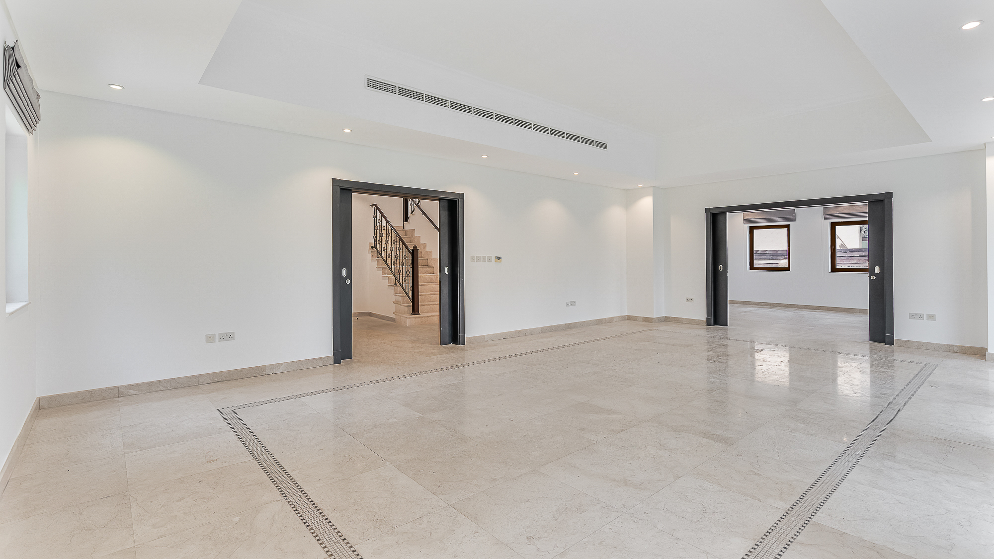5 Bedroom Villa for Sale in Dubai Style, Al Furjan — photo 2 of 23