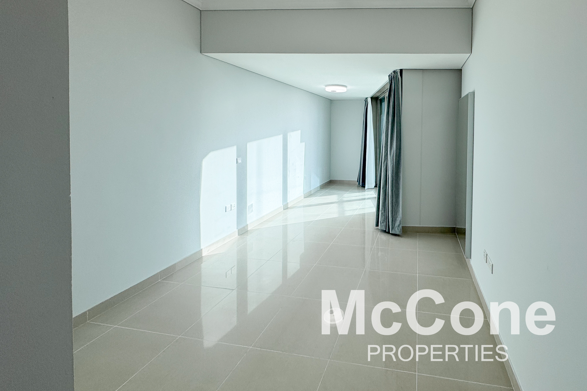 2 Bedroom Apartment for Sale in Ocean Heights, Dubai Marina — photo 6 of 18