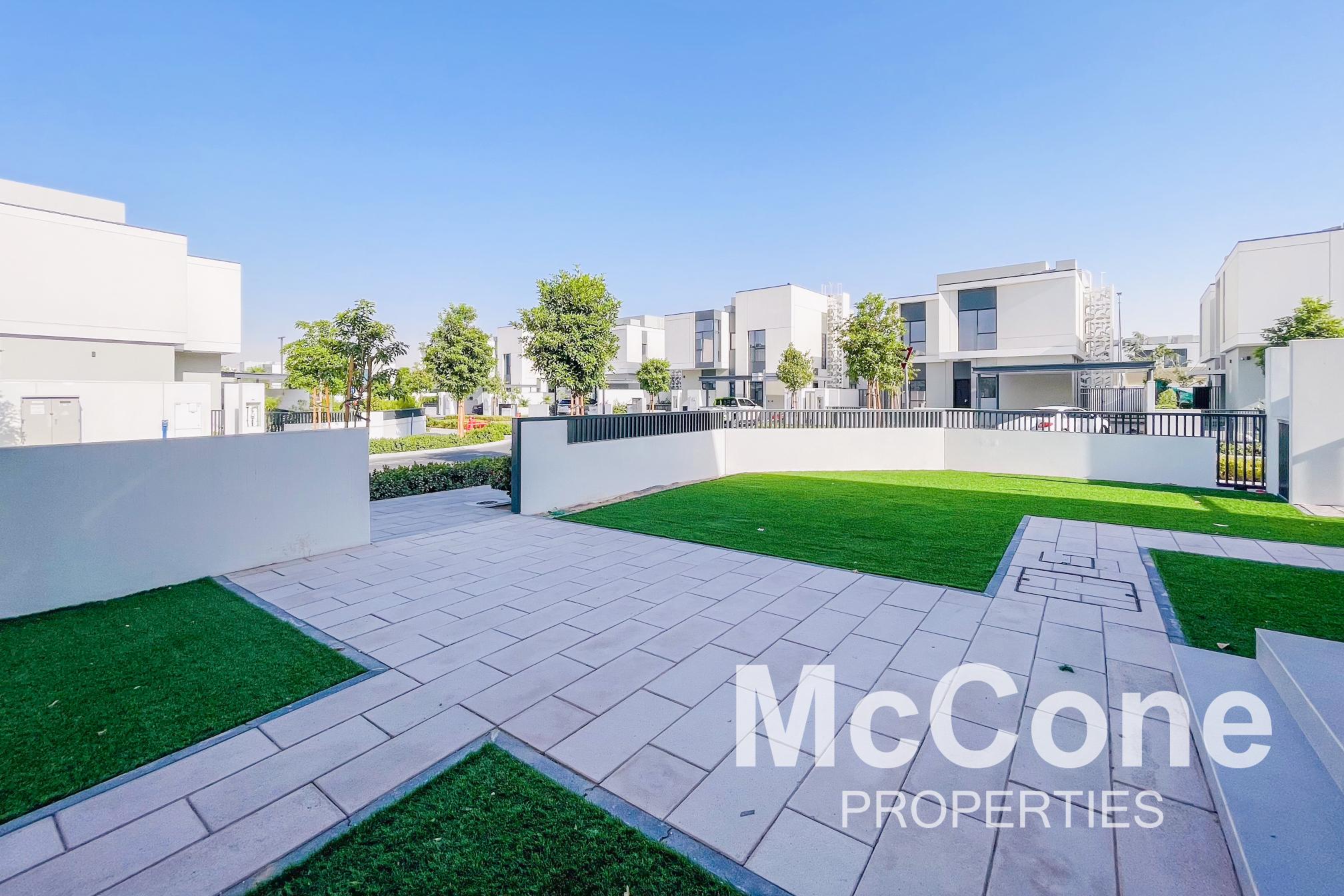 4 Bedroom Villa for Sale in Murooj Al Furjan East, Al Furjan — photograph 16 of 21