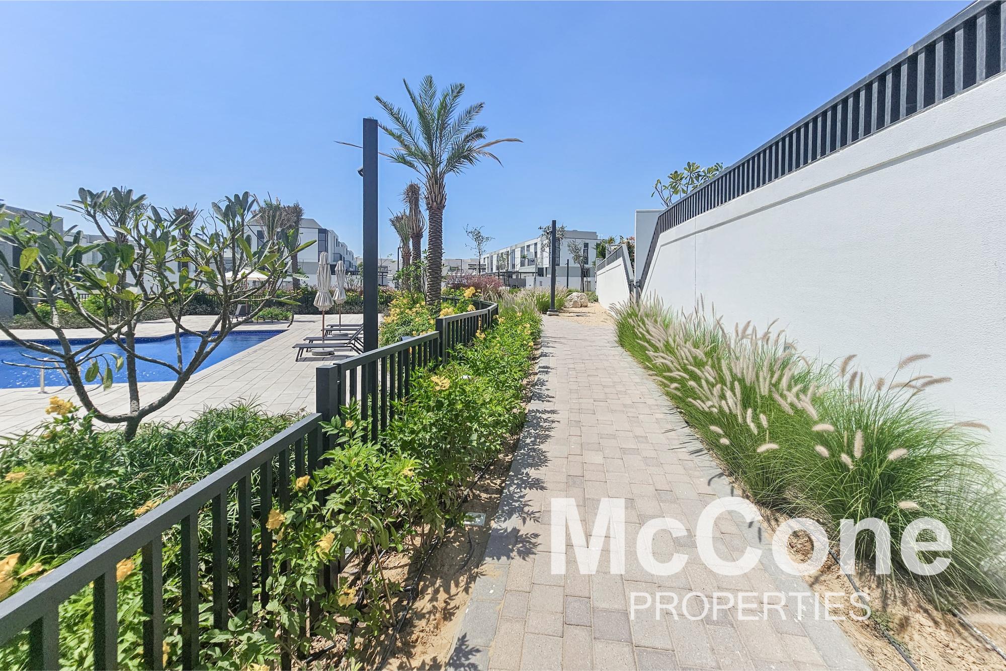 4 Bedroom Villa for Sale in Murooj Al Furjan East, Al Furjan — photograph 18 of 21