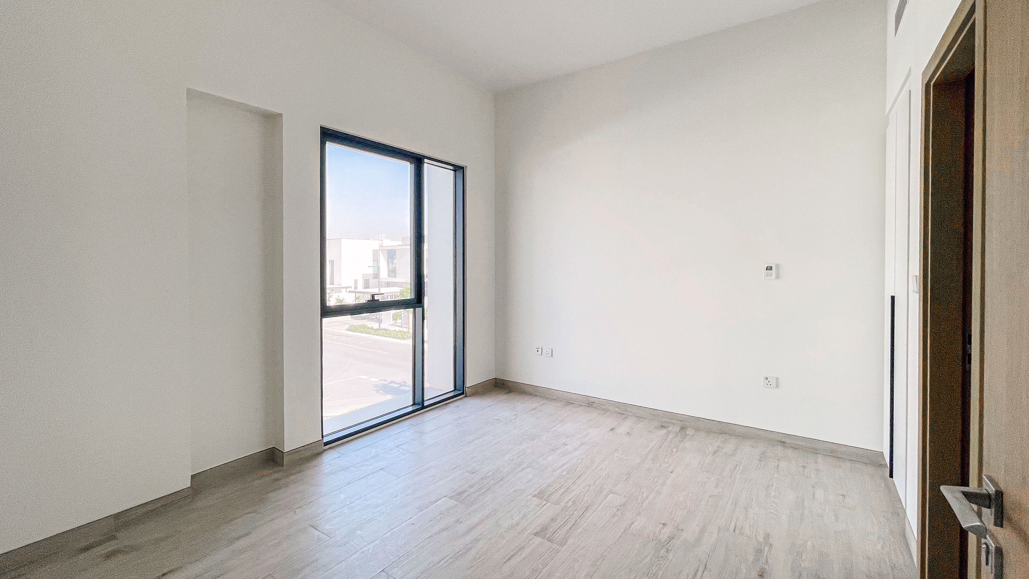 4 Bedroom Villa for Sale in Murooj Al Furjan, Al Furjan — photograph 11 of 20