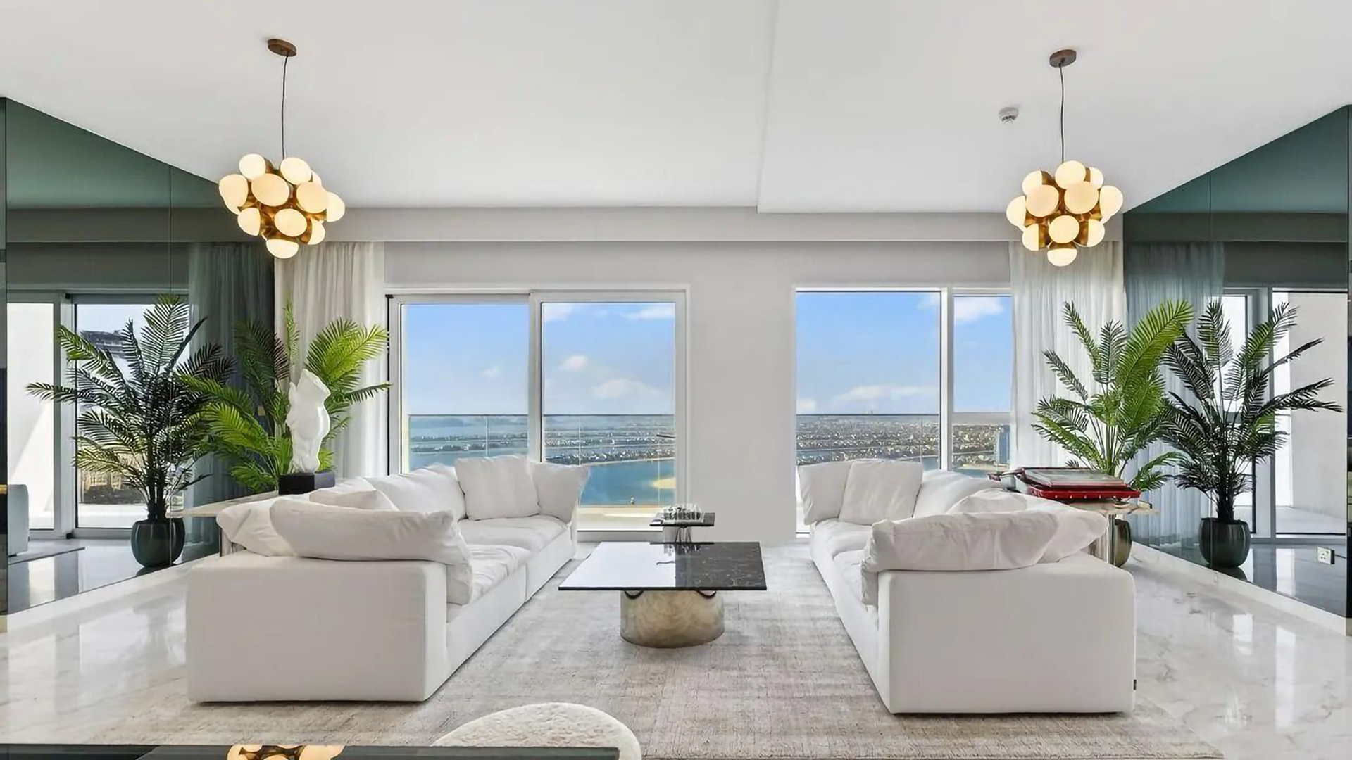 4 Bedroom Apartment for Sale in Grand Bleu Tower 2, Dubai Harbour — photo 2 of 27
