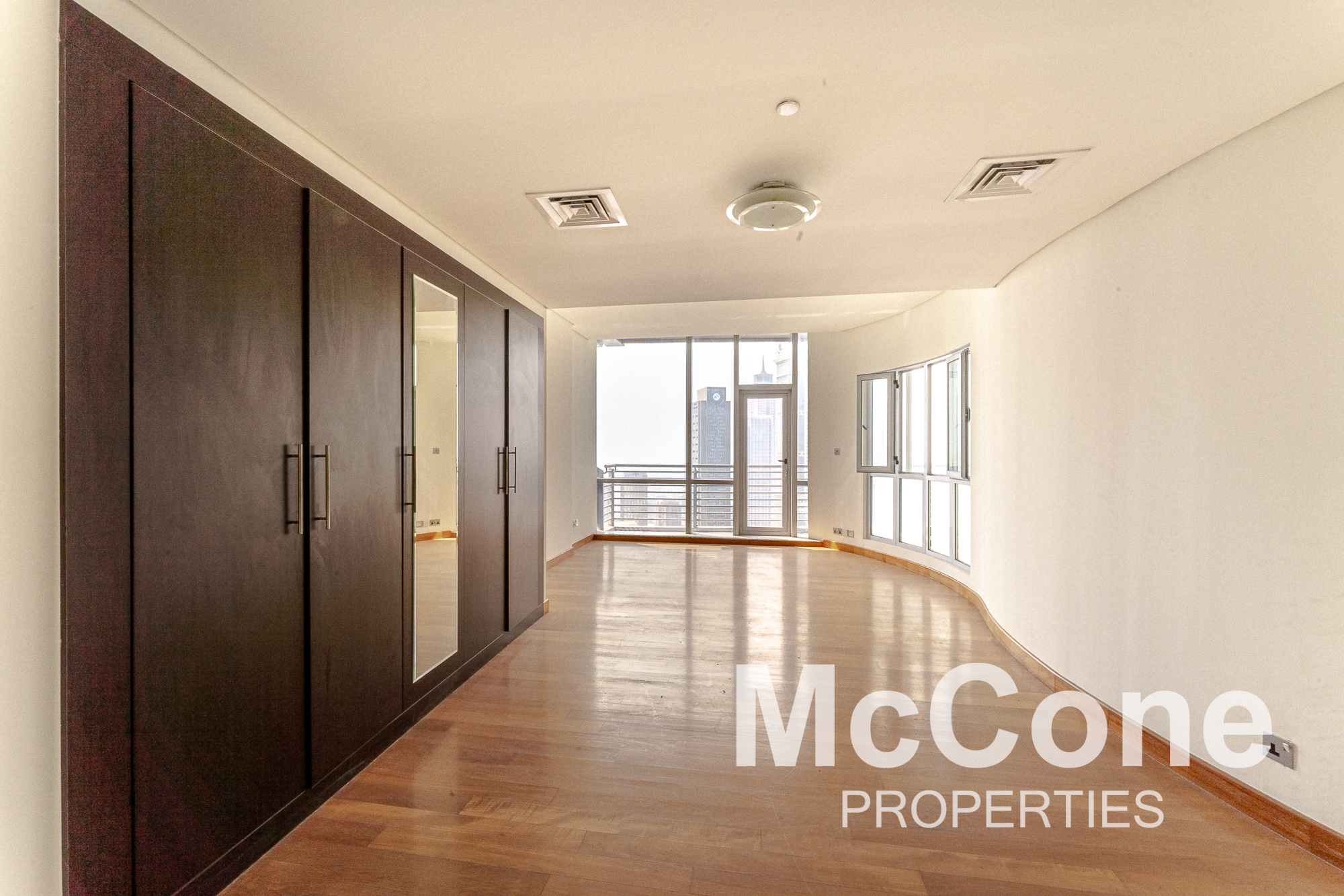 1 Bedroom Apartment for Sale in Sky Gardens, DIFC — photo 8 of 17