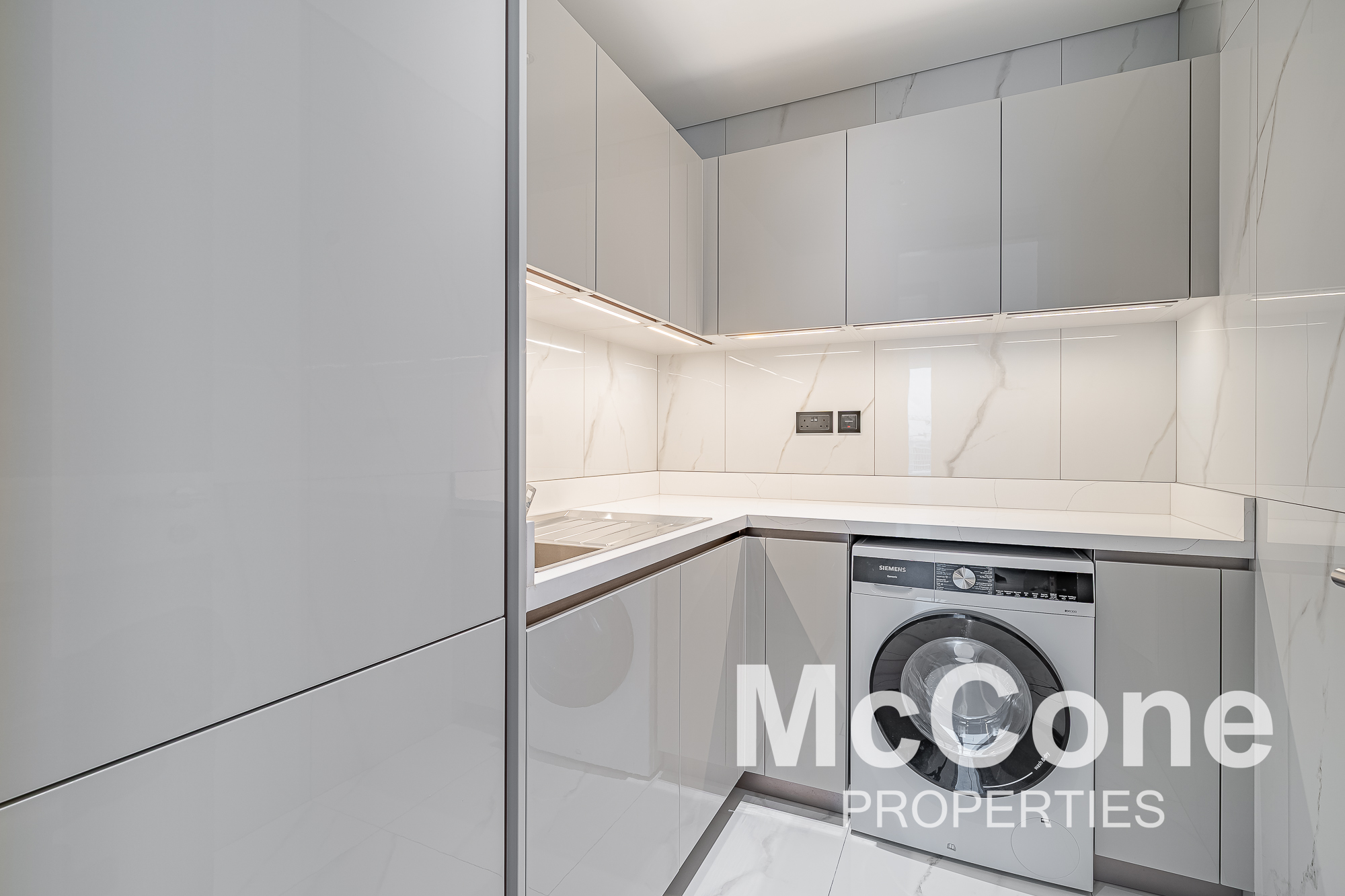 4 Bedroom Apartment for Sale in The S Tower, Dubai Internet City — photo 6 of 21