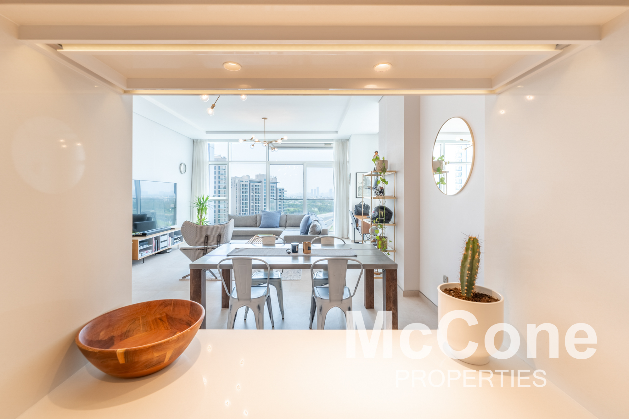 2 Bedroom Apartment for Sale in Banyan Tree Residences Hillside Dubai, Jumeirah Lake Towers — photo 2 of 14