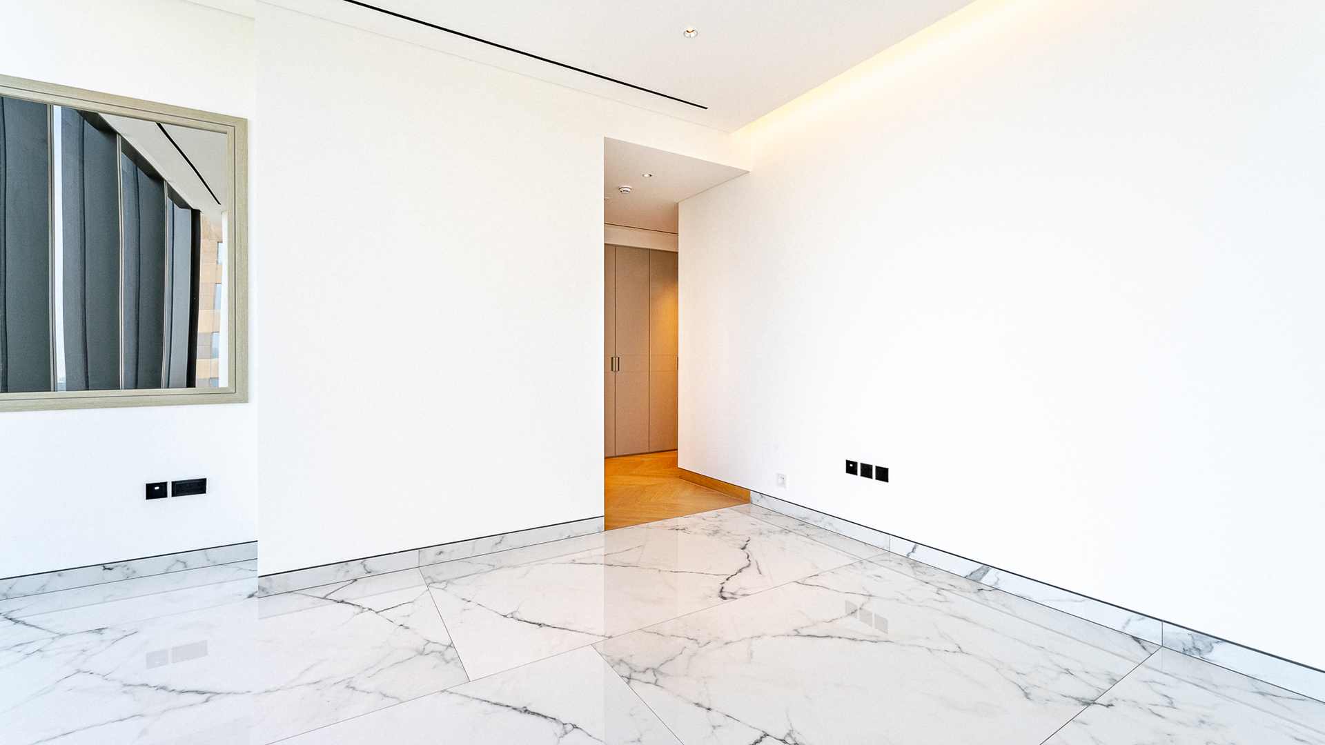 4 Bedroom Apartment for Sale in The S Tower, Dubai Internet City — photograph 16 of 31