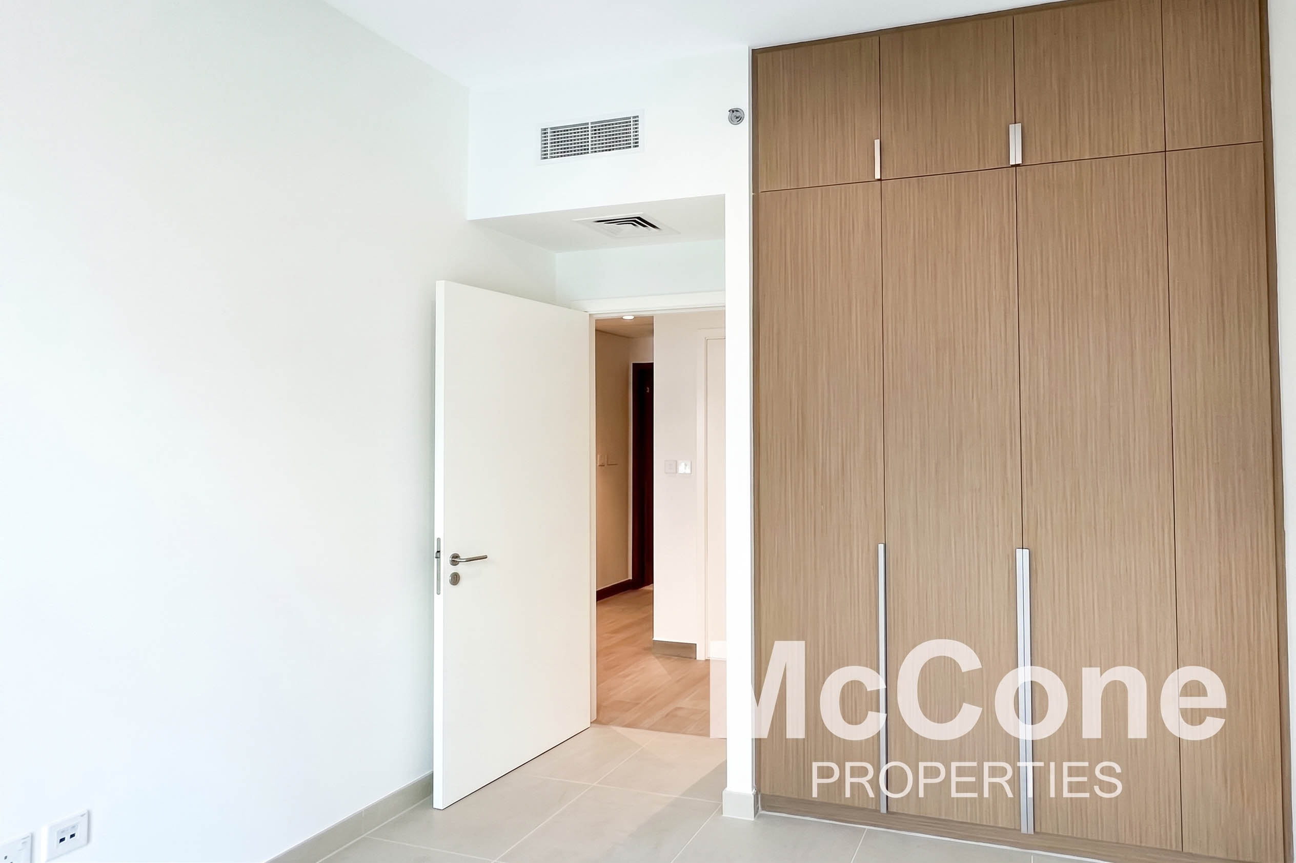 1 Bedroom Apartment for Sale in Lotus at Creek Beach Building 3, Dubai Creek Harbour (The Lagoons) — photo 7 of 10