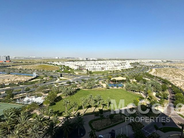 1 Bedroom Apartment for Sale in Golf Views A, Dubai South (Dubai World Central)