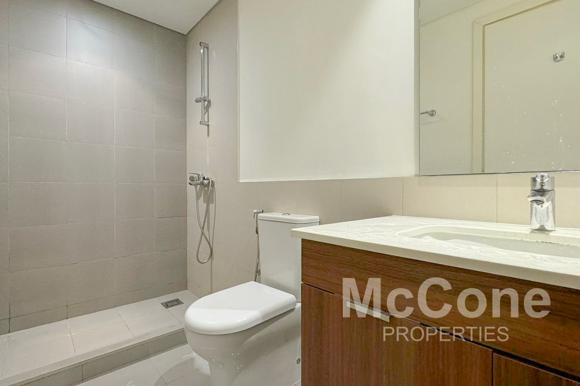 1 Bedroom Apartment for Sale in Golf Views A, Dubai South (Dubai World Central) — photograph 13 of 17