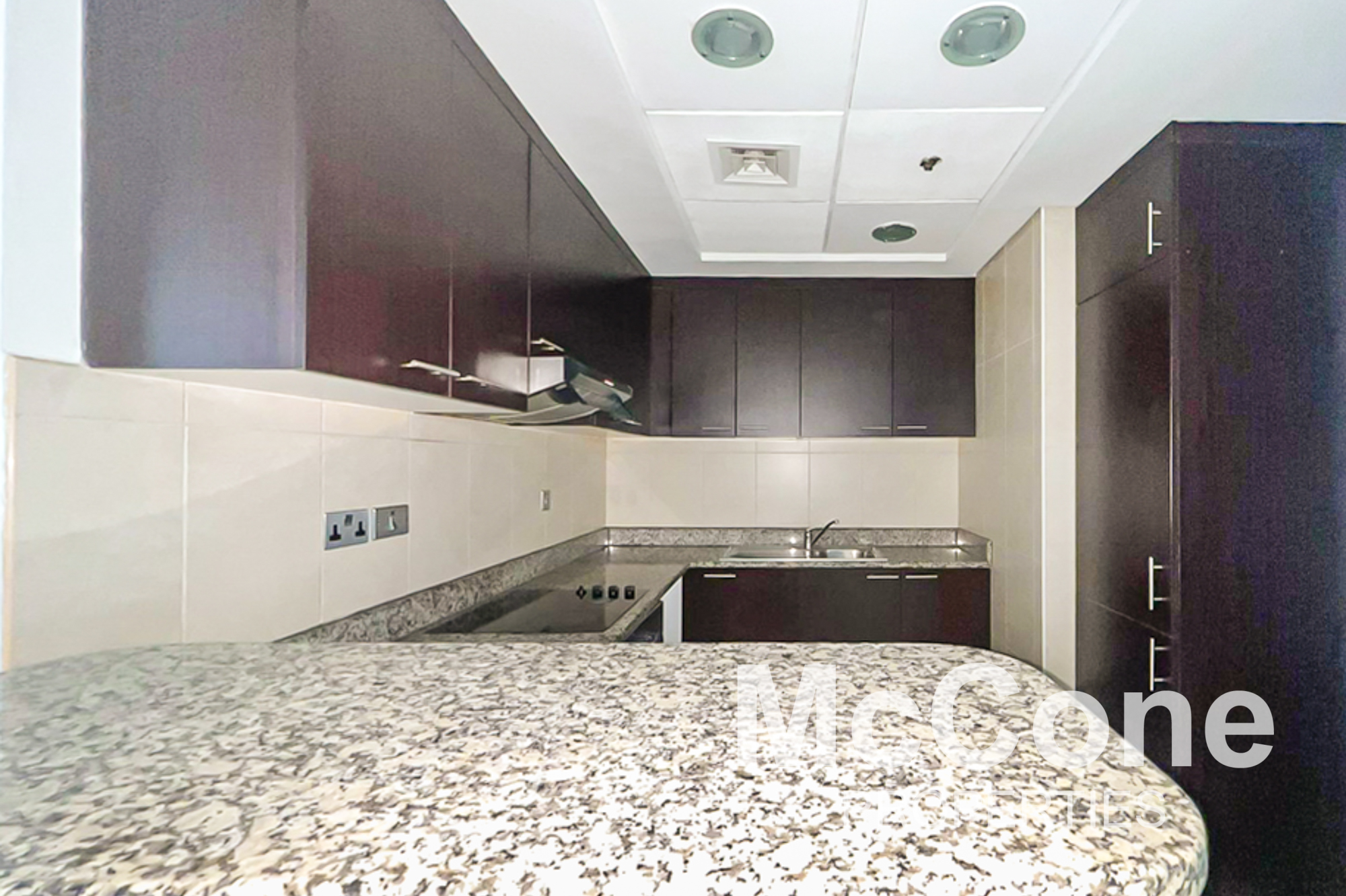 2 Bedroom Apartment for Sale in Sky Gardens, DIFC — photo 4 of 11